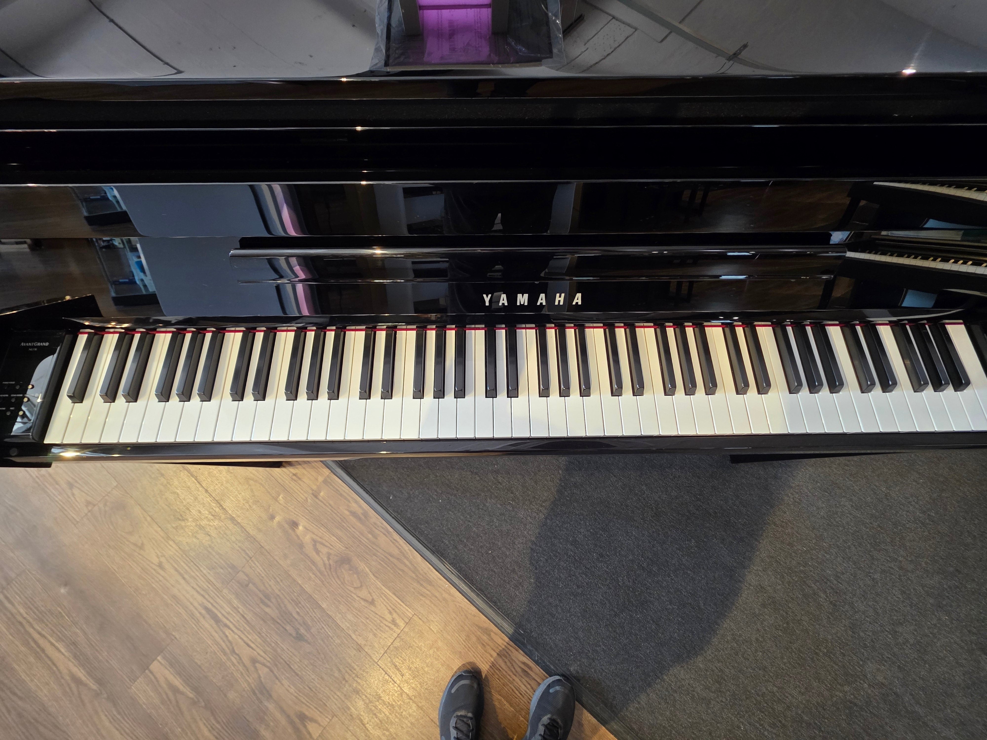 Yamaha NU1X AvantGrand Hybrid Digital Upright Piano Polished Ebony (Used) - Fair Deal Music