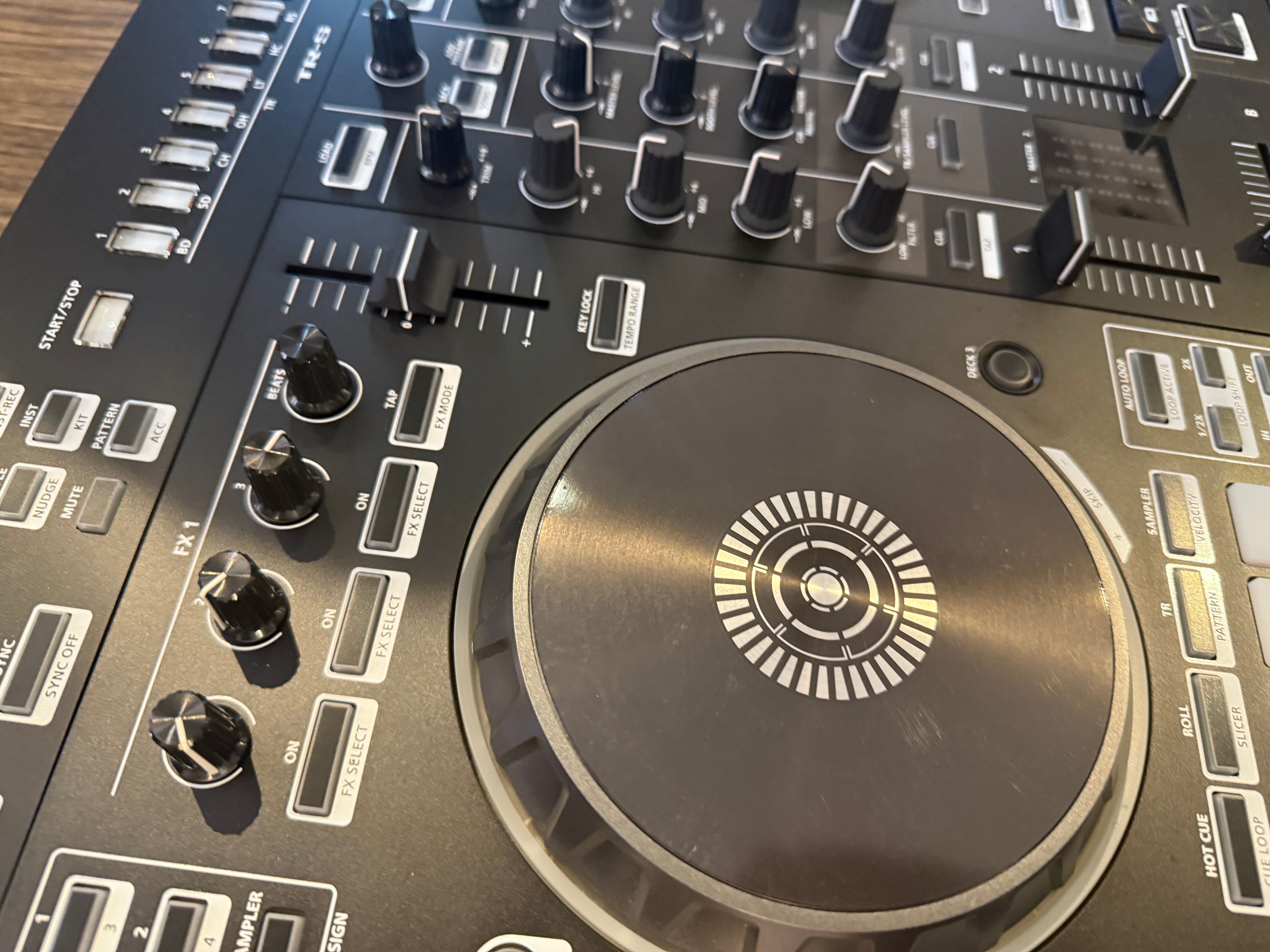 Roland DJ-505 DJ Controller (Used) - Fair Deal Music