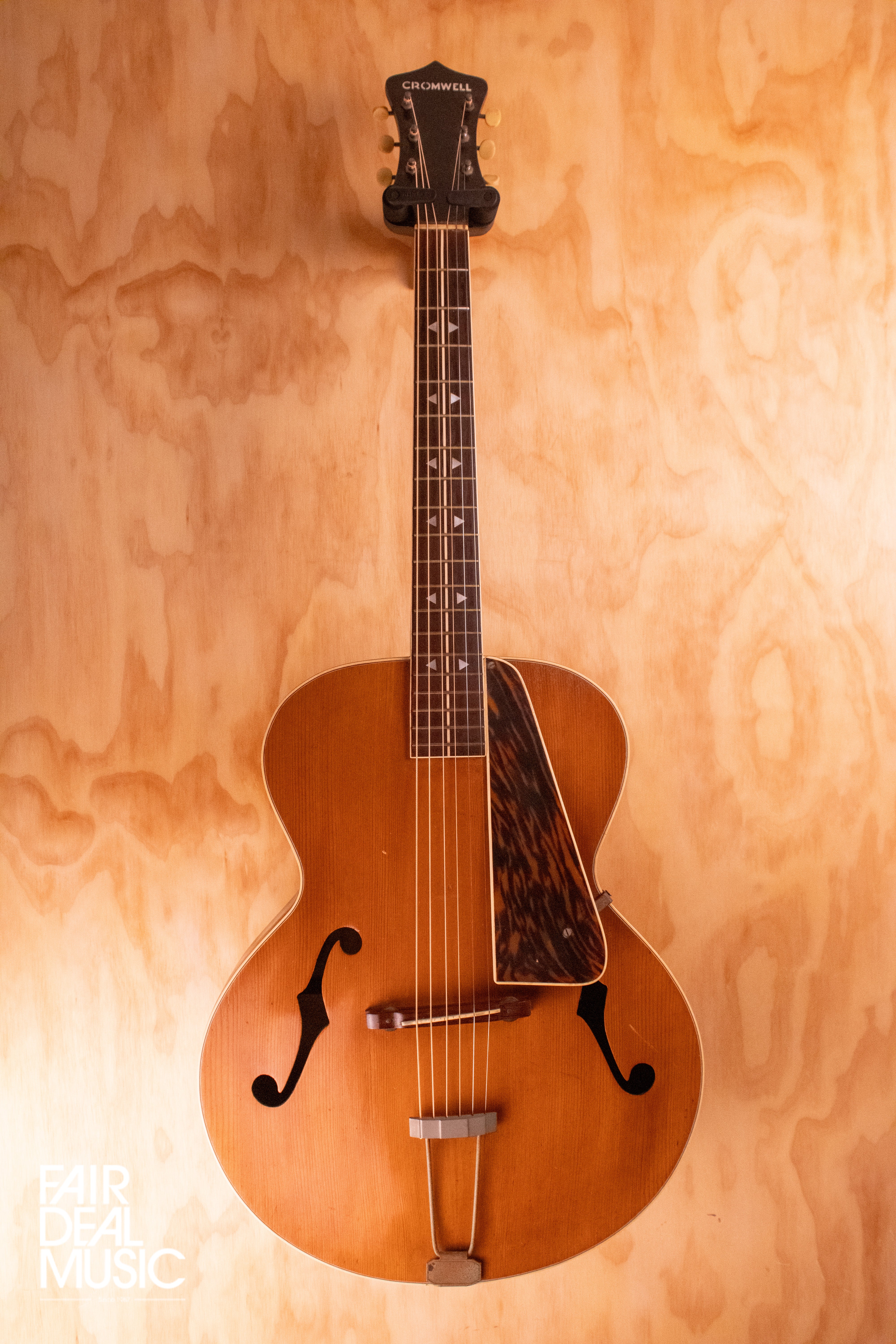 Cromwell G4 Archtop Guitar, crafted by Gibson (30/40s), USED - Fair Deal Music