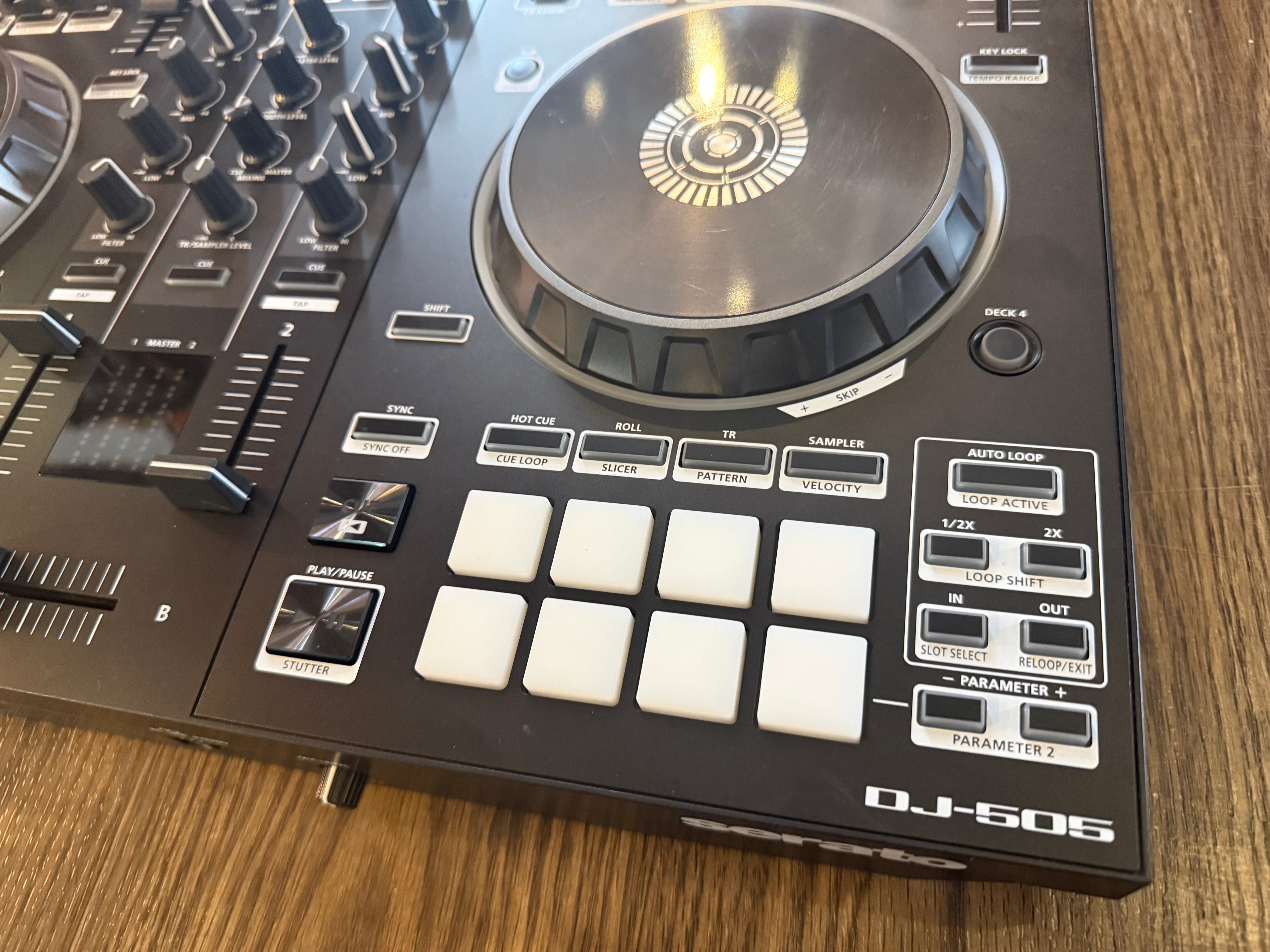 Roland DJ-505 DJ Controller (Used) - Fair Deal Music