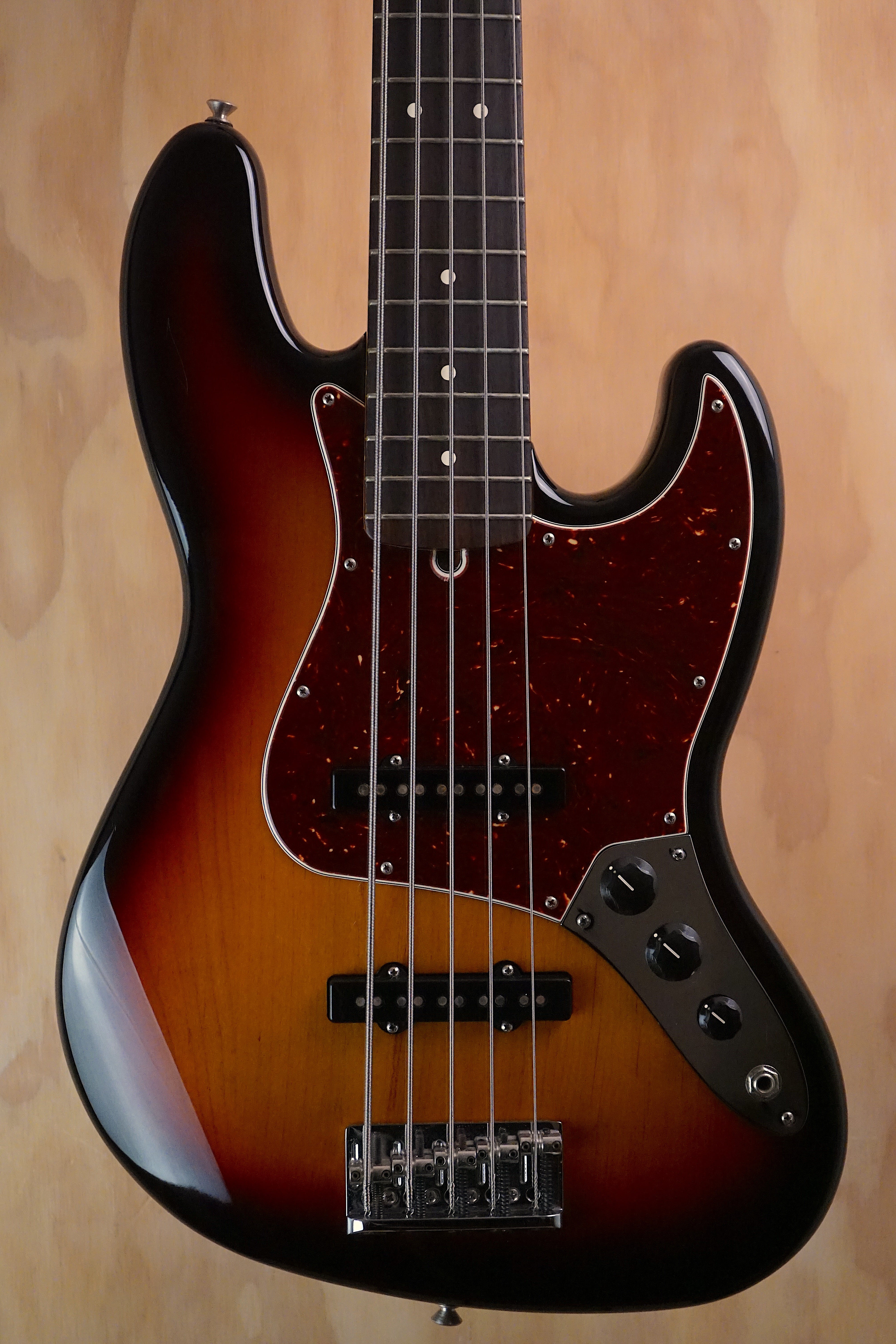 2021 Fender American Professional II Jazz Bass V 3-Colour Sunburst, (Used, Comm)