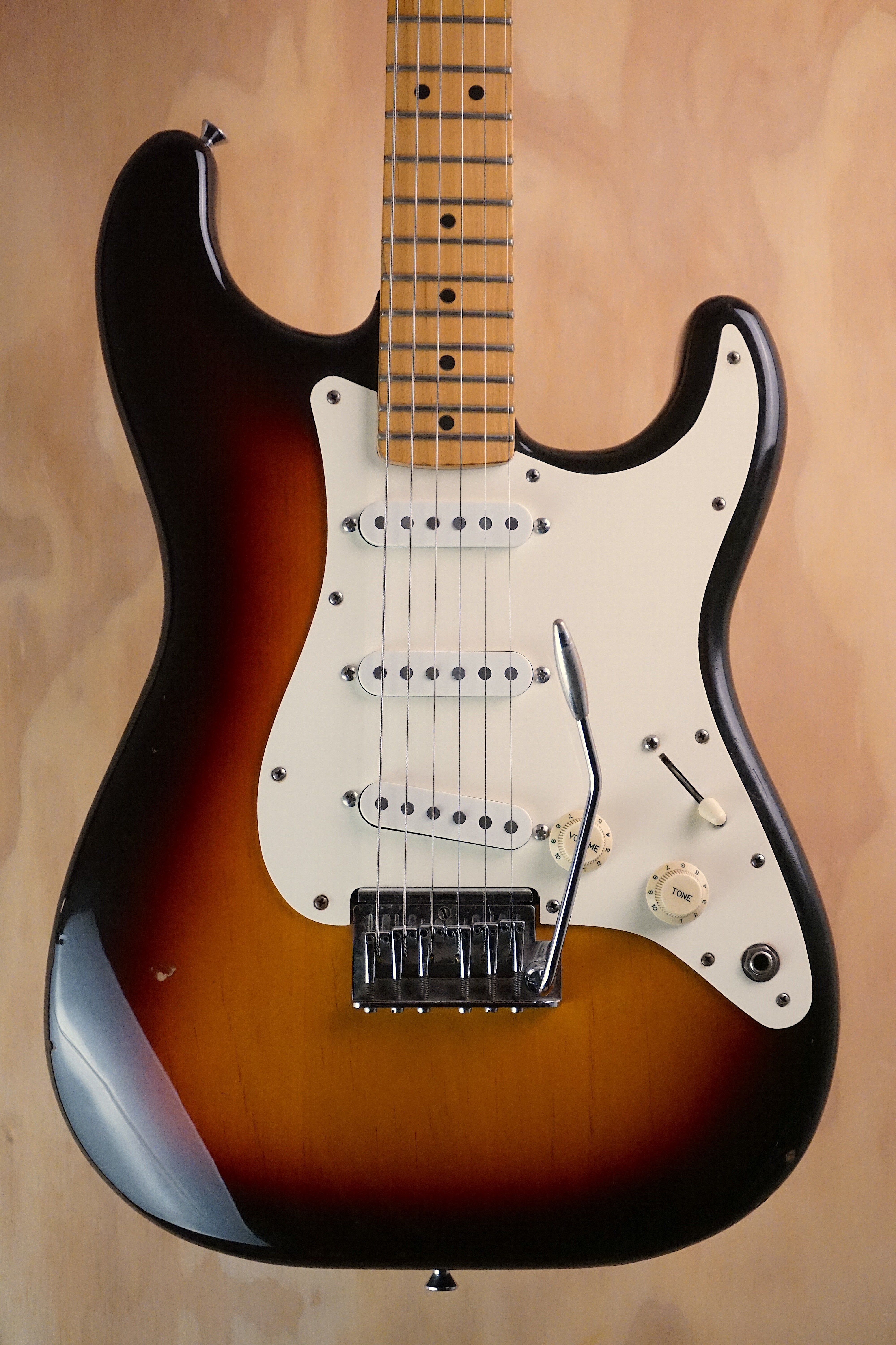 1983 Fender Standard 2-Knob Stratocaster Sunburst, (Used, Comm)