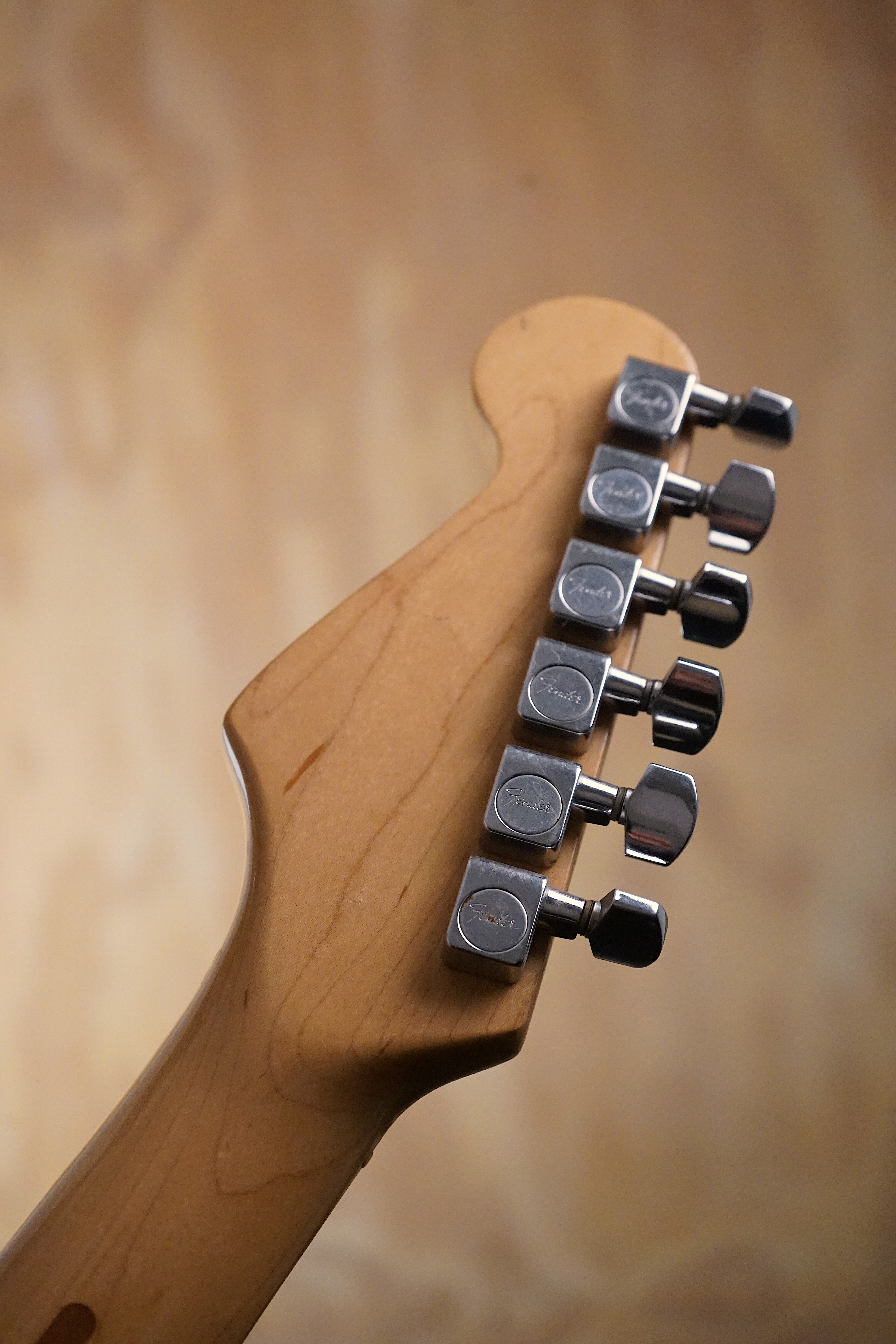 1983 Fender Standard 2-Knob Stratocaster Sunburst, (Used, Comm)