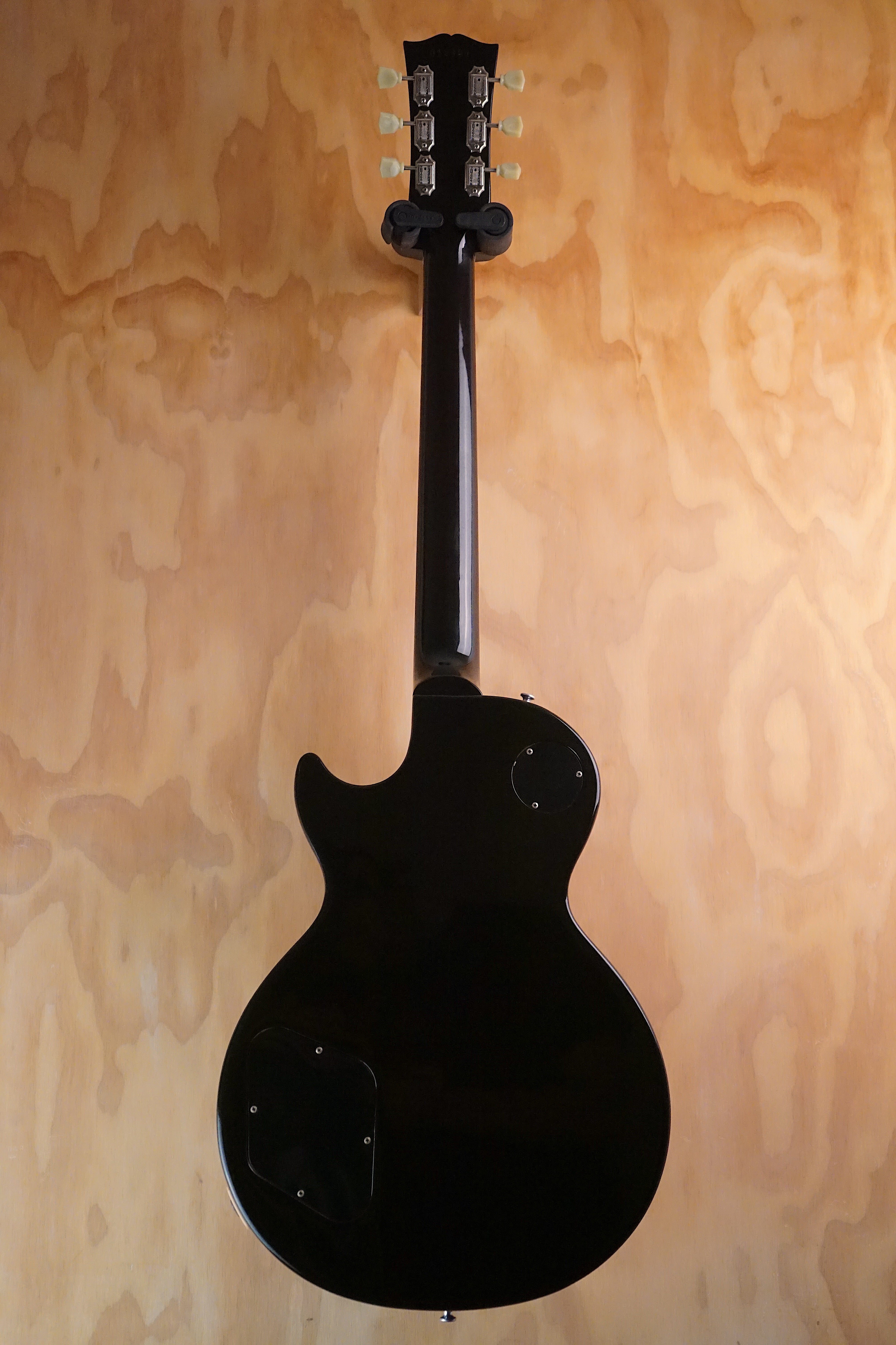 2001 Gibson Les Paul Classic Premium Plus Honey Burst, (Used, Comm)
