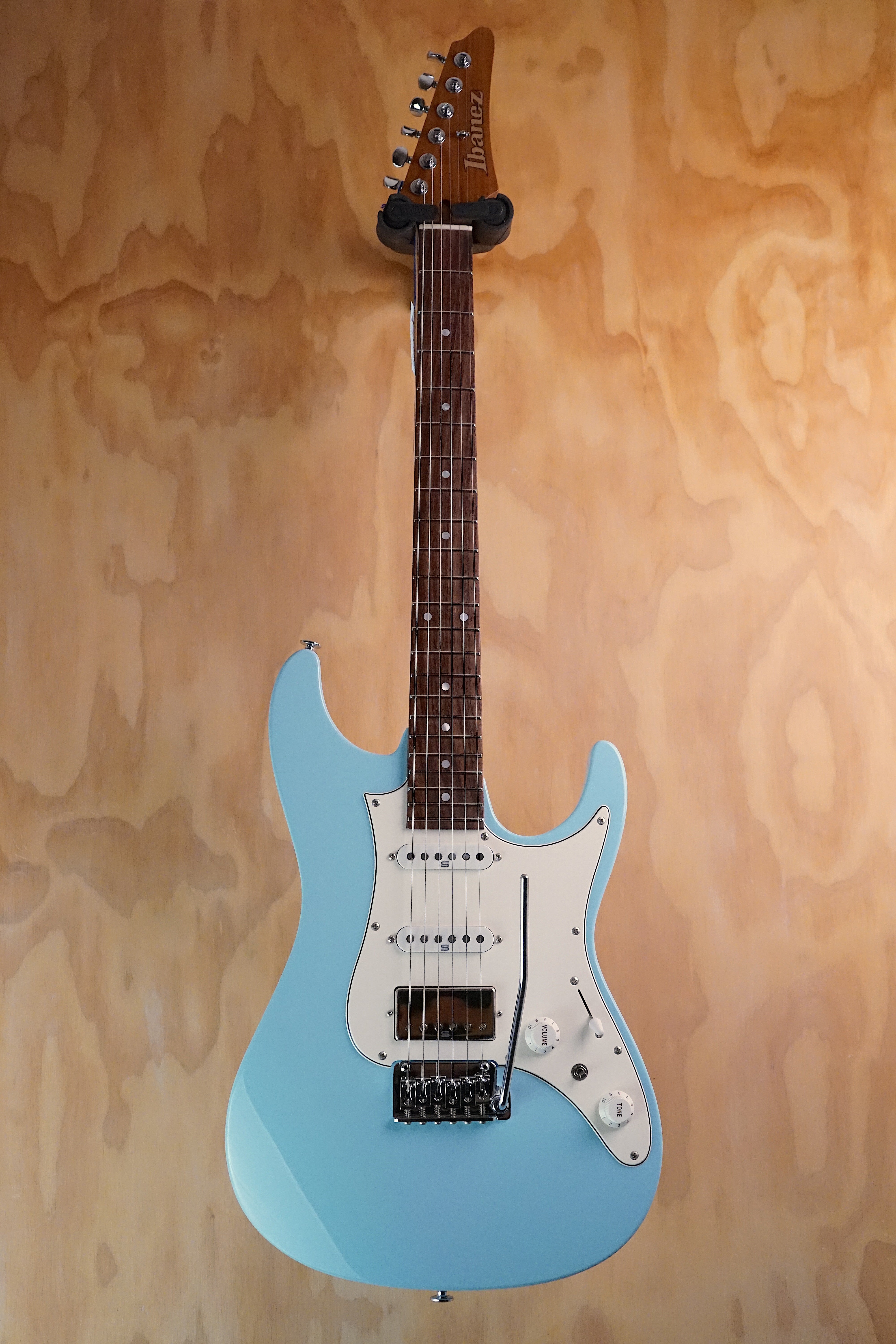 Ibanez AZ2204NW-SFB Prestige Seafoam Blue, (Used, Comm)