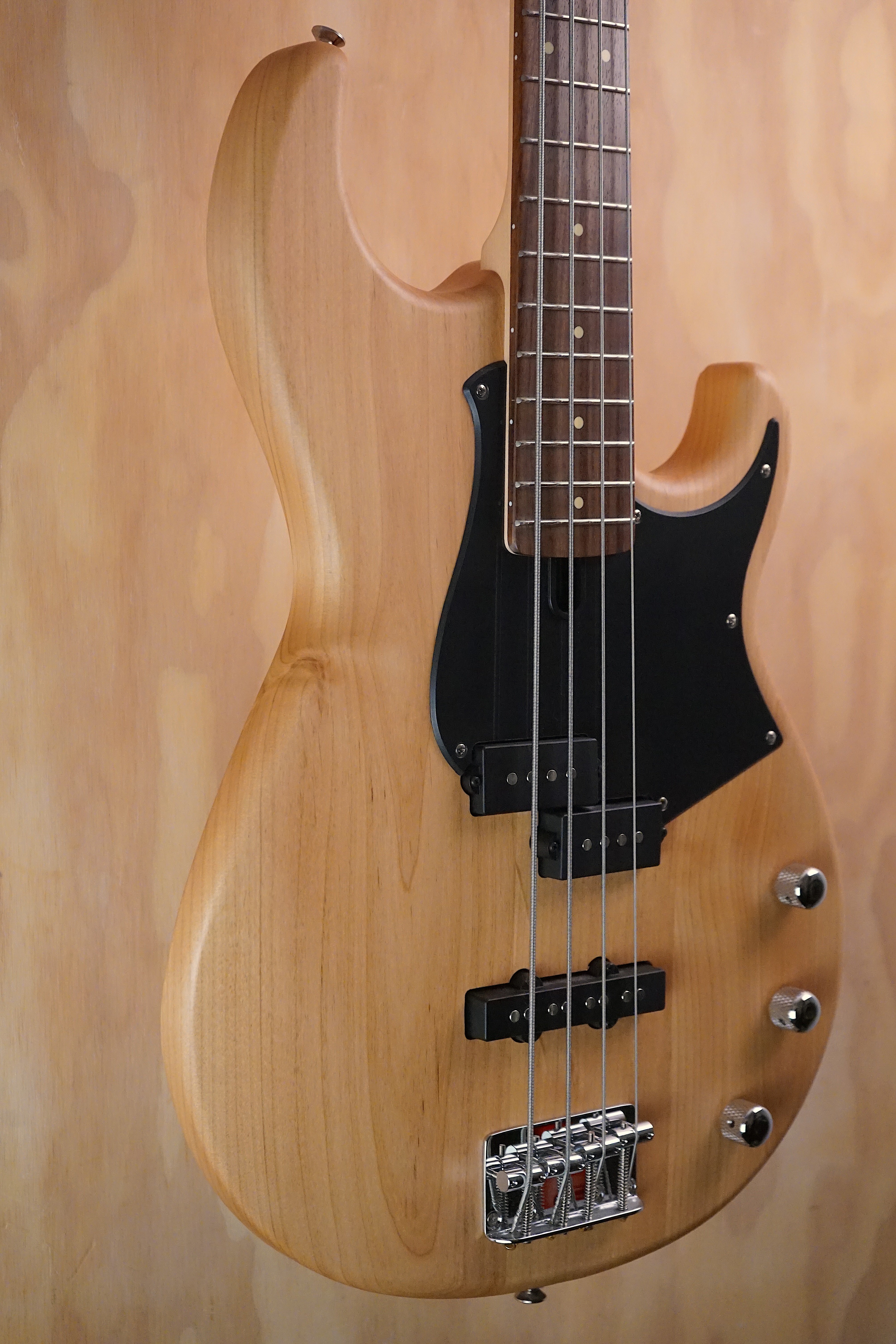 Yamaha BB234 Yellow Natural Satin, (Used)
