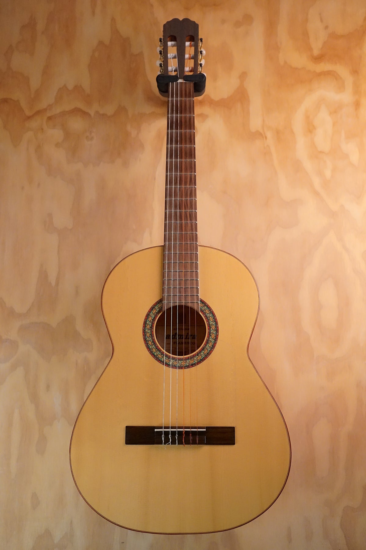 Admira Flamenco Artesania, (Used)