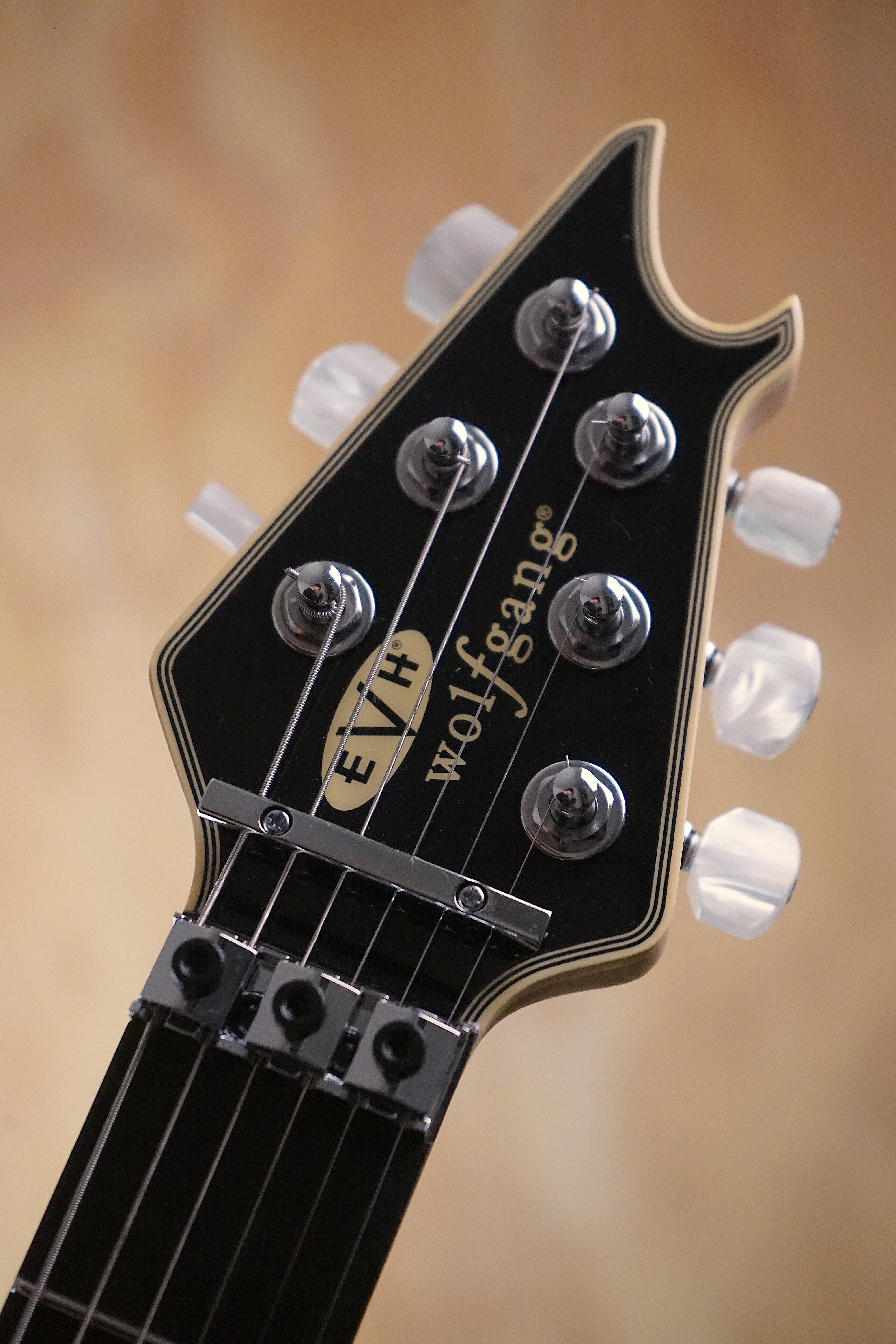 EVH MIJ Series Signature Wolfgang Ivory, (Used)