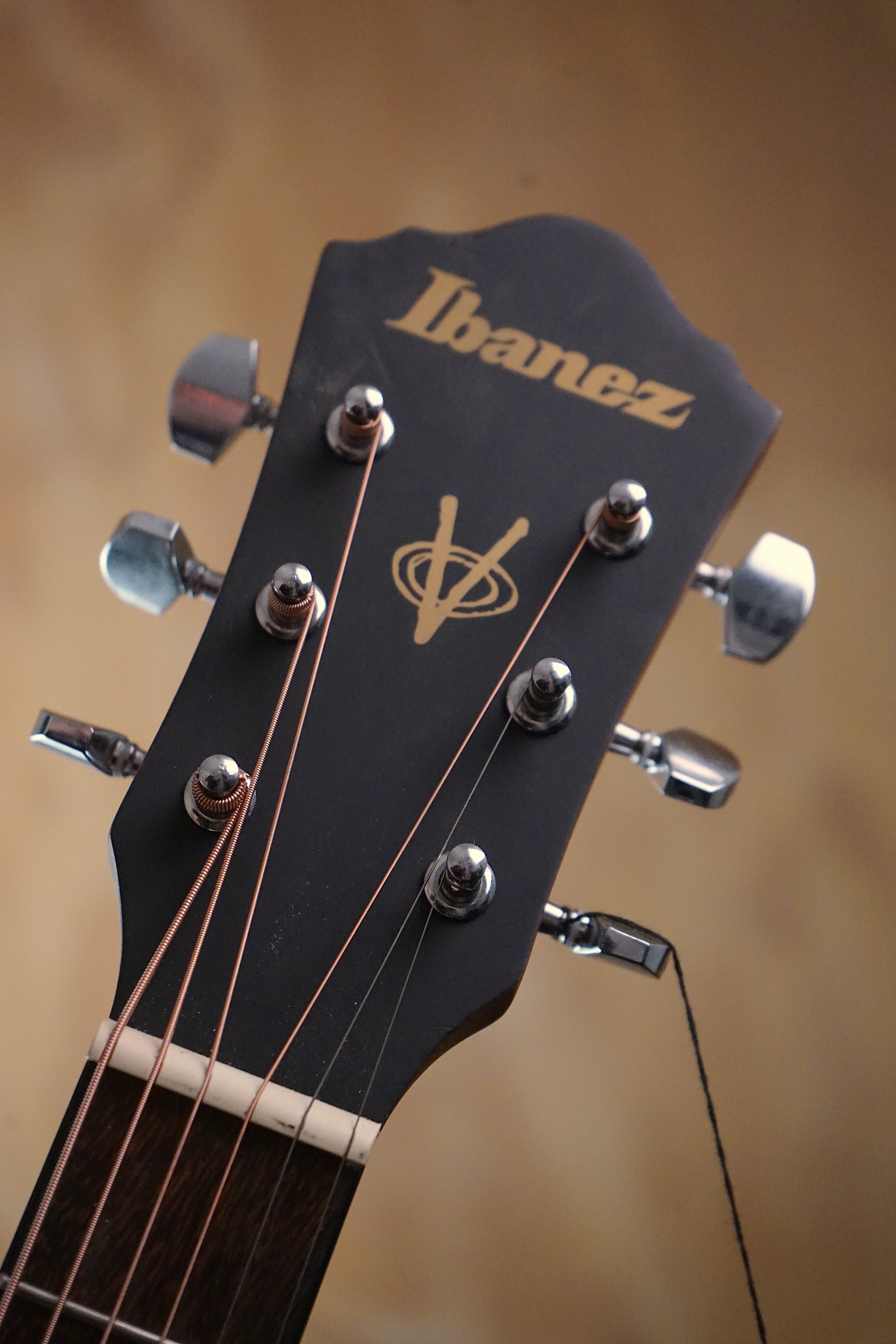 Ibanez V44MINI Open Pore Natural, (Used)