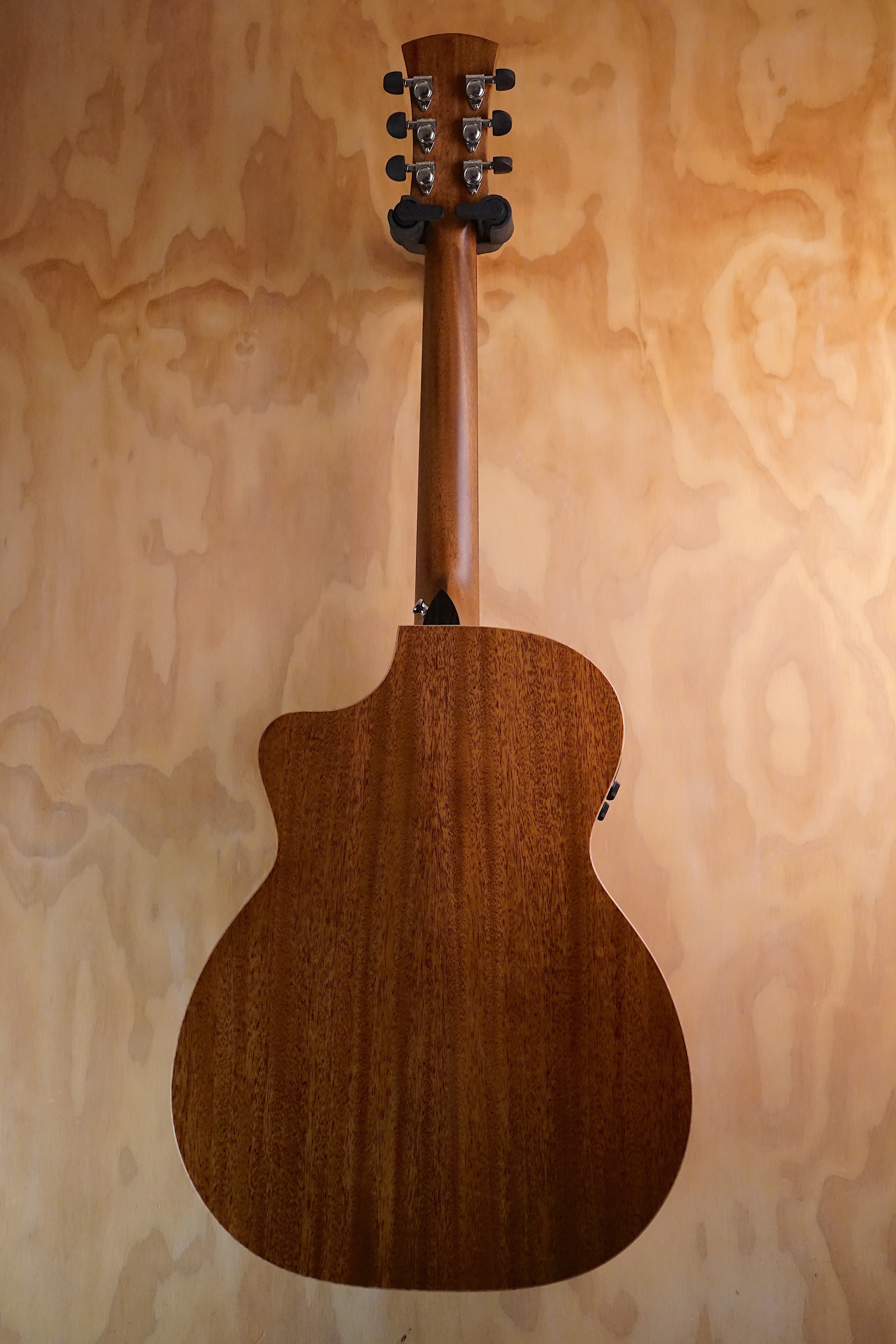 Faith PJE FG1HCE Legacy Earth Mahogany Cutaway Electro Acoustic, (Used)