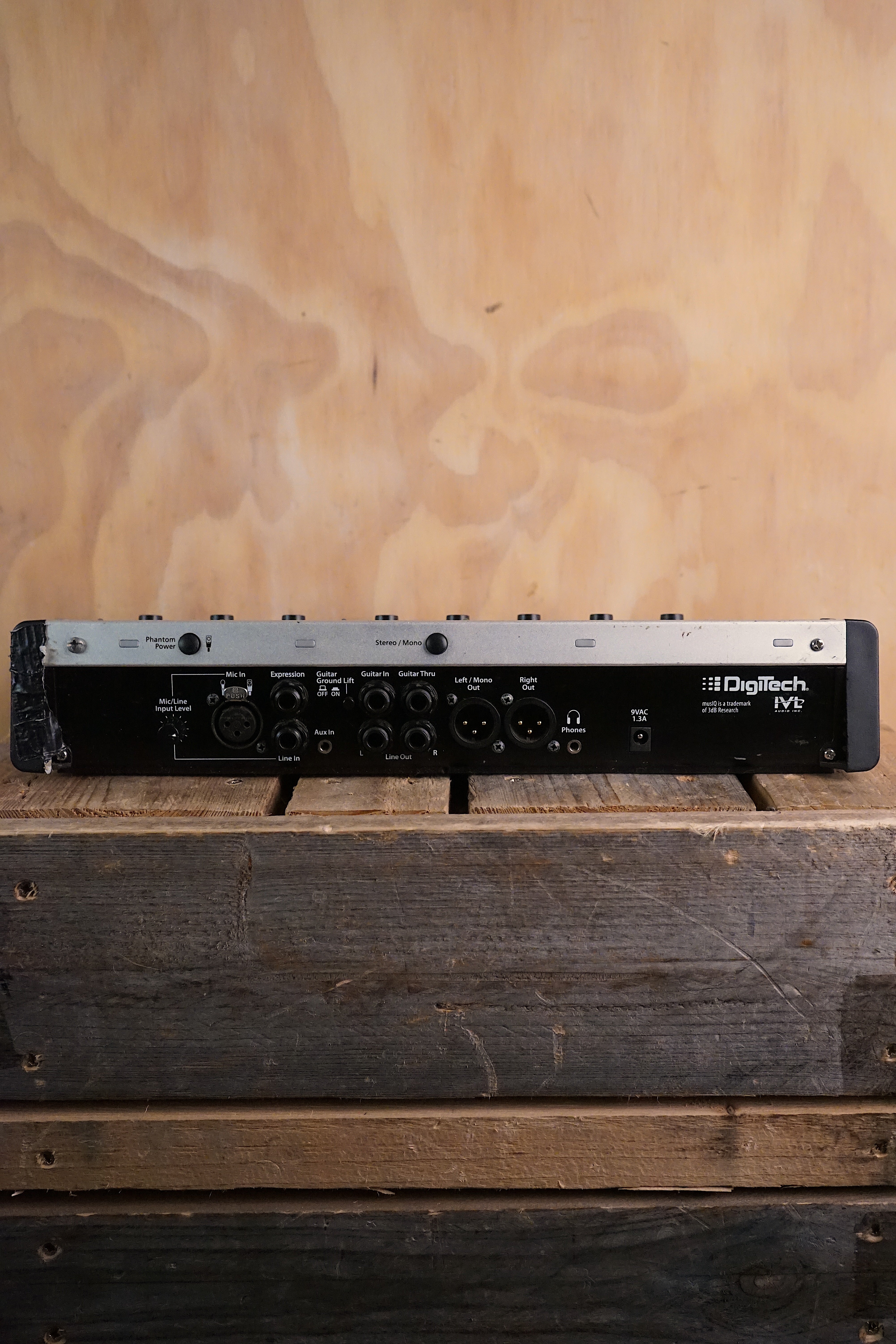 DigiTech Vocalist Live 4 Vocal Harmony Processor, (Used, Comm)