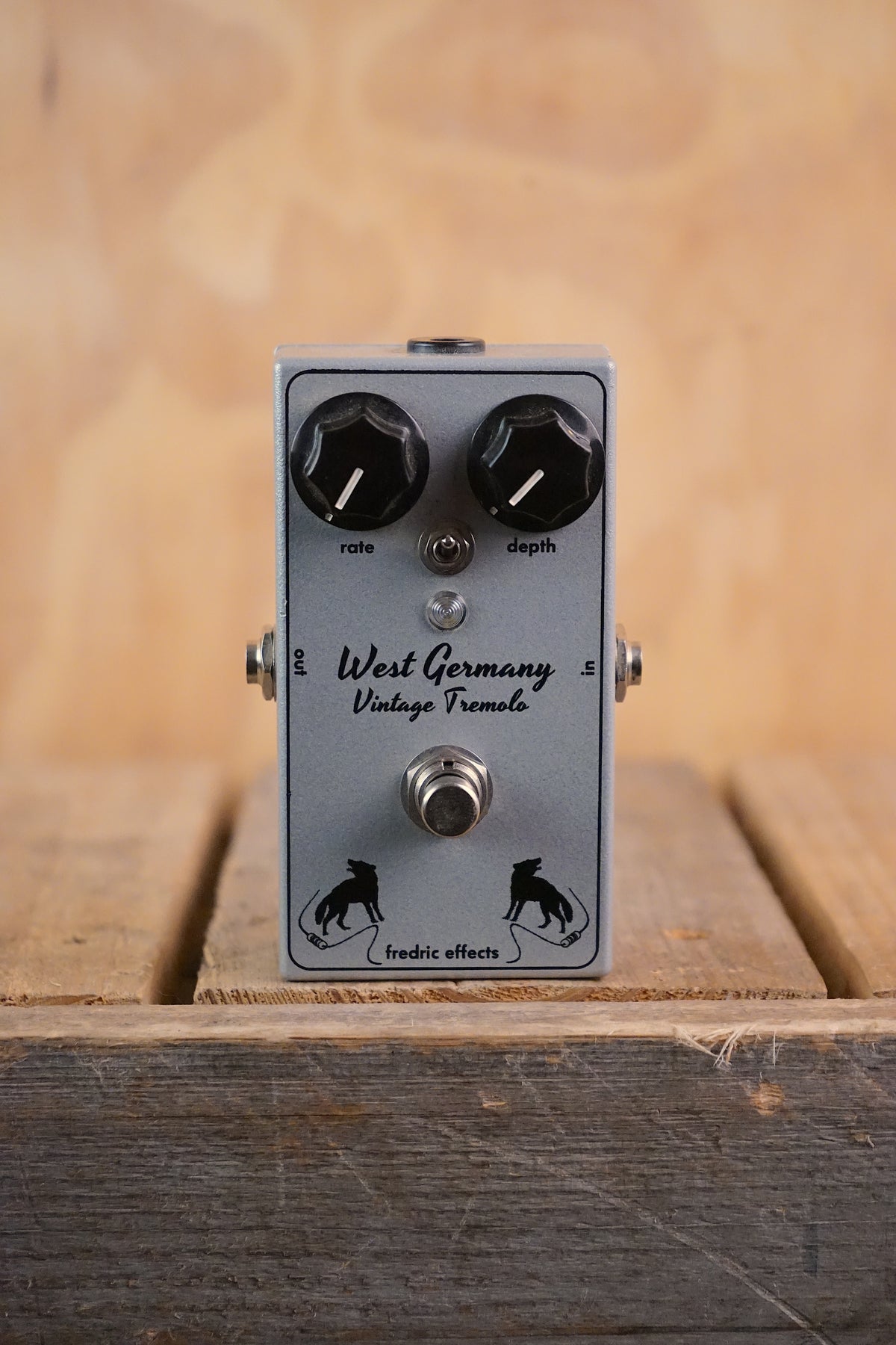 Fredric Effects West Germany Vintage Tremolo Pedal – Used