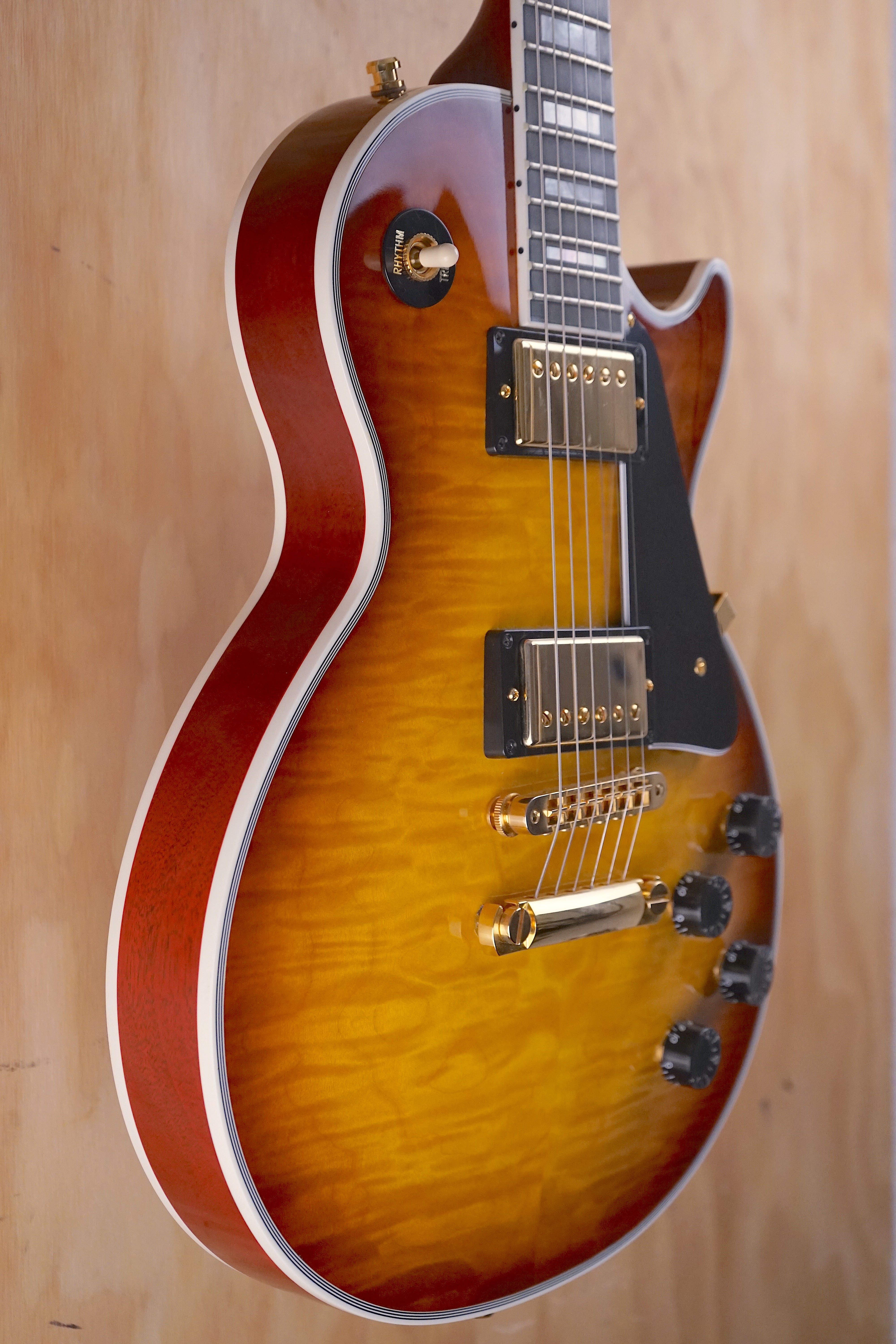 Gibson Custom Shop Les Paul Custom Quilt in Honey Burst Electric Guitar, Nearly New - Fair Deal Music