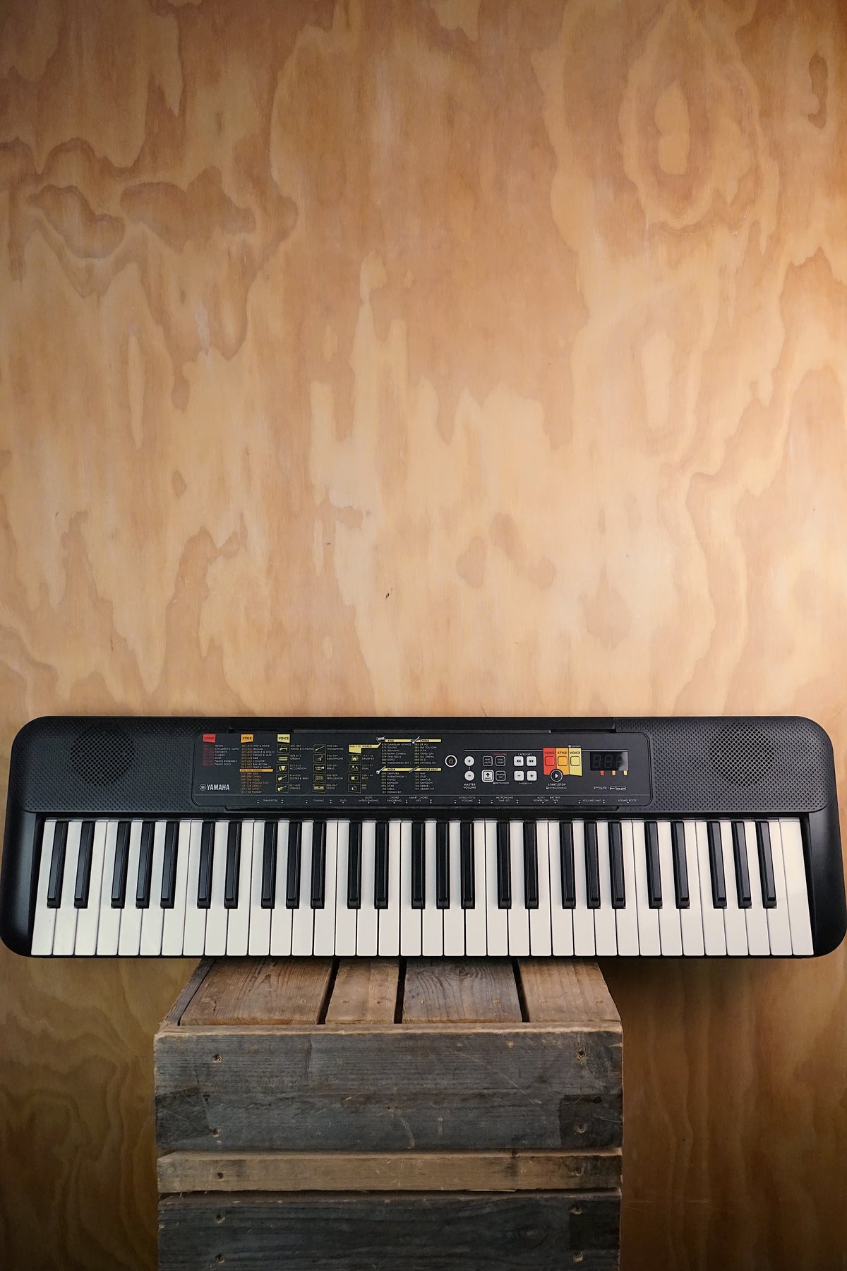 Used Yamaha PSR F-52 Keyboard