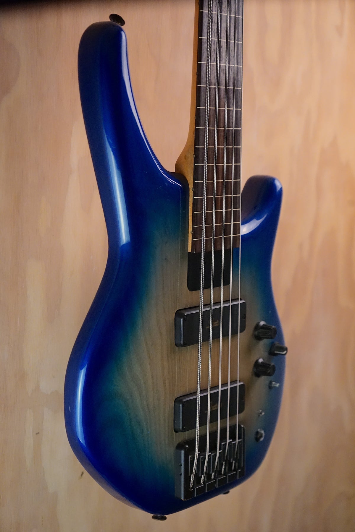 1993 Status Graphite Eclipse 5 Blue Burst Fretless Bass, (Used)