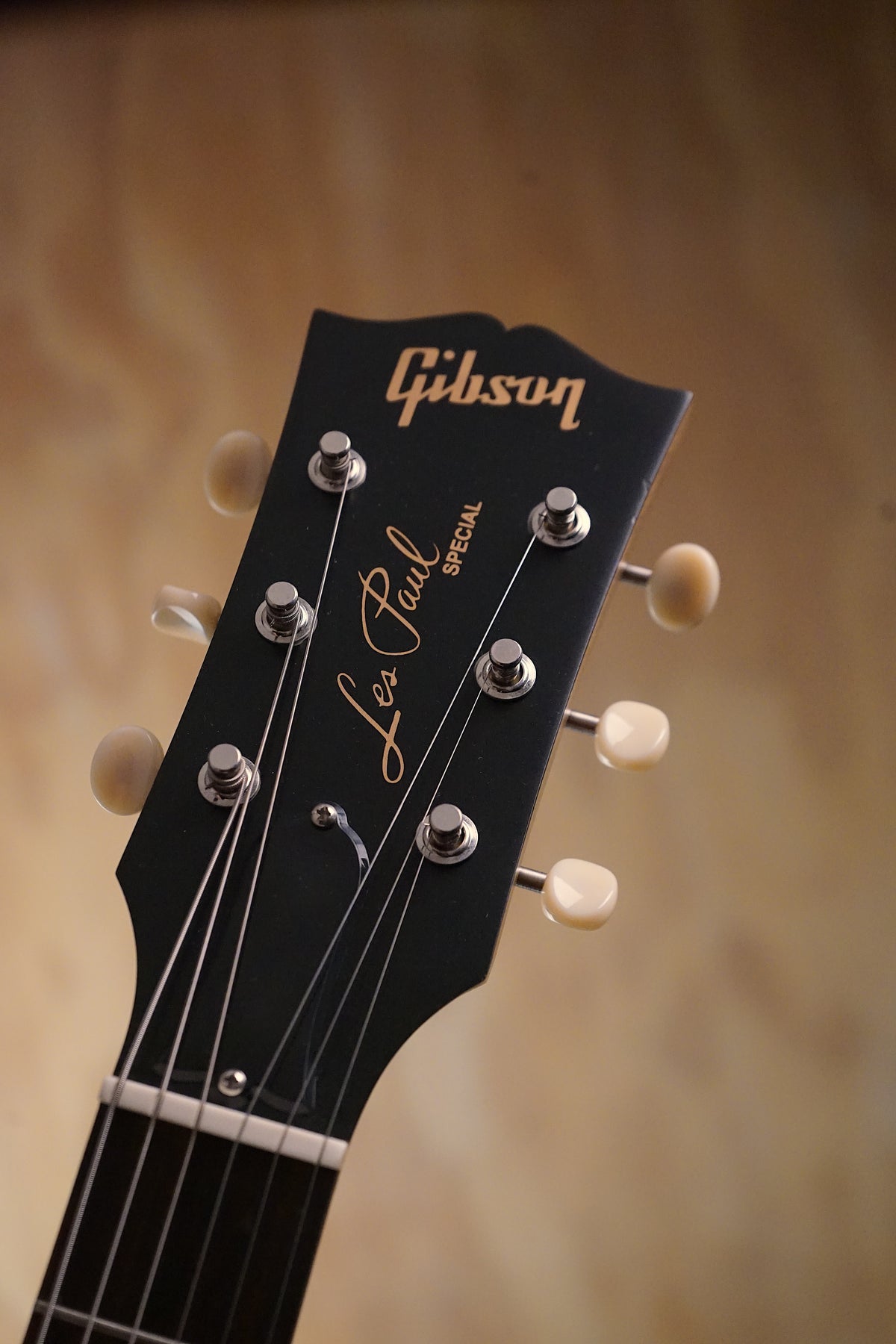 Gibson Les Paul Special Tribute Humbucker Natural Walnut, (Used)
