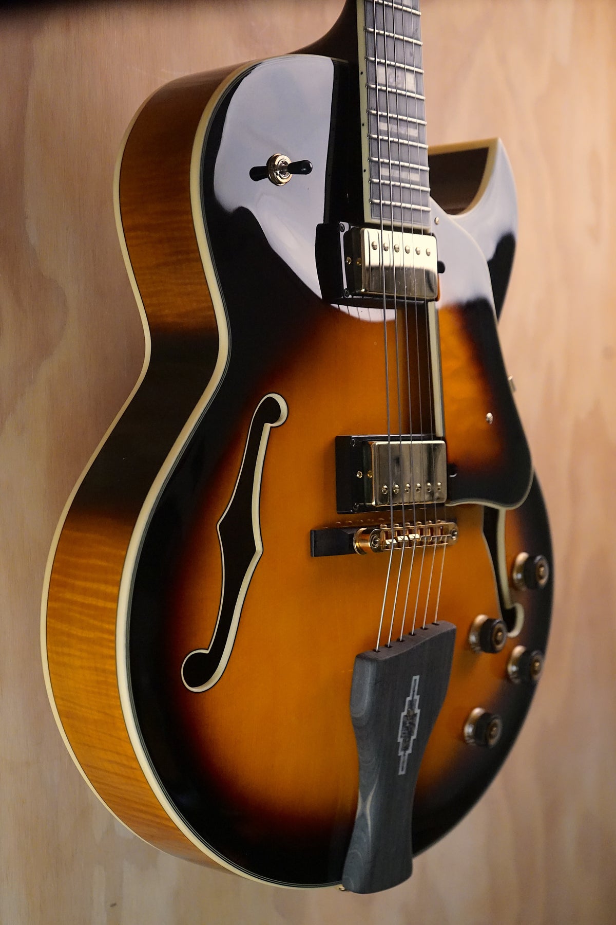 Ibanez LGB30-VYS George Benson Vintage Yellow Sunburst, (Used, Comm)