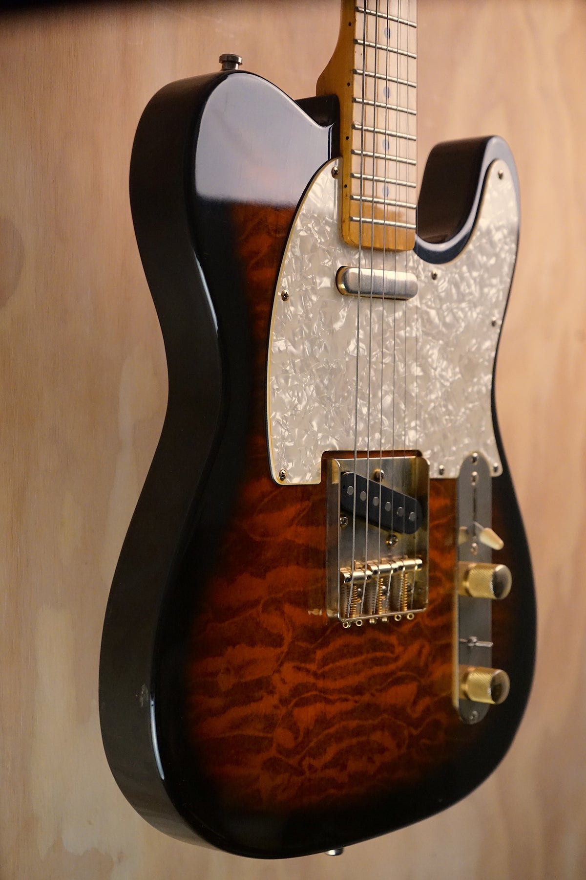 Richwood Telecaster-Style Sunburst Quilted Maple Top, (Used, Comm) - Fair Deal Music