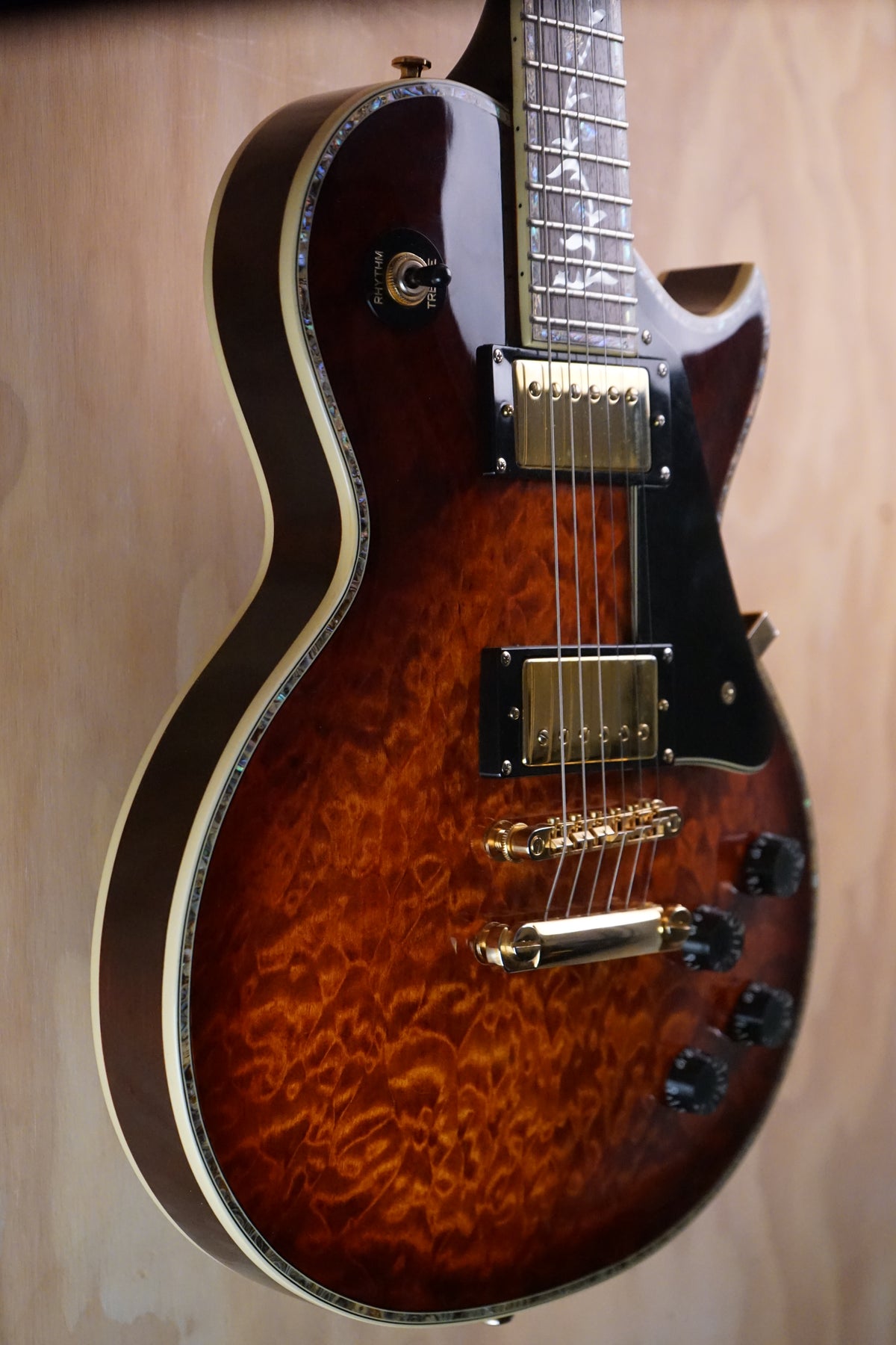 Richwood RE-135 Tree of Life Quilted Maple Guitar, (Used, Comm)