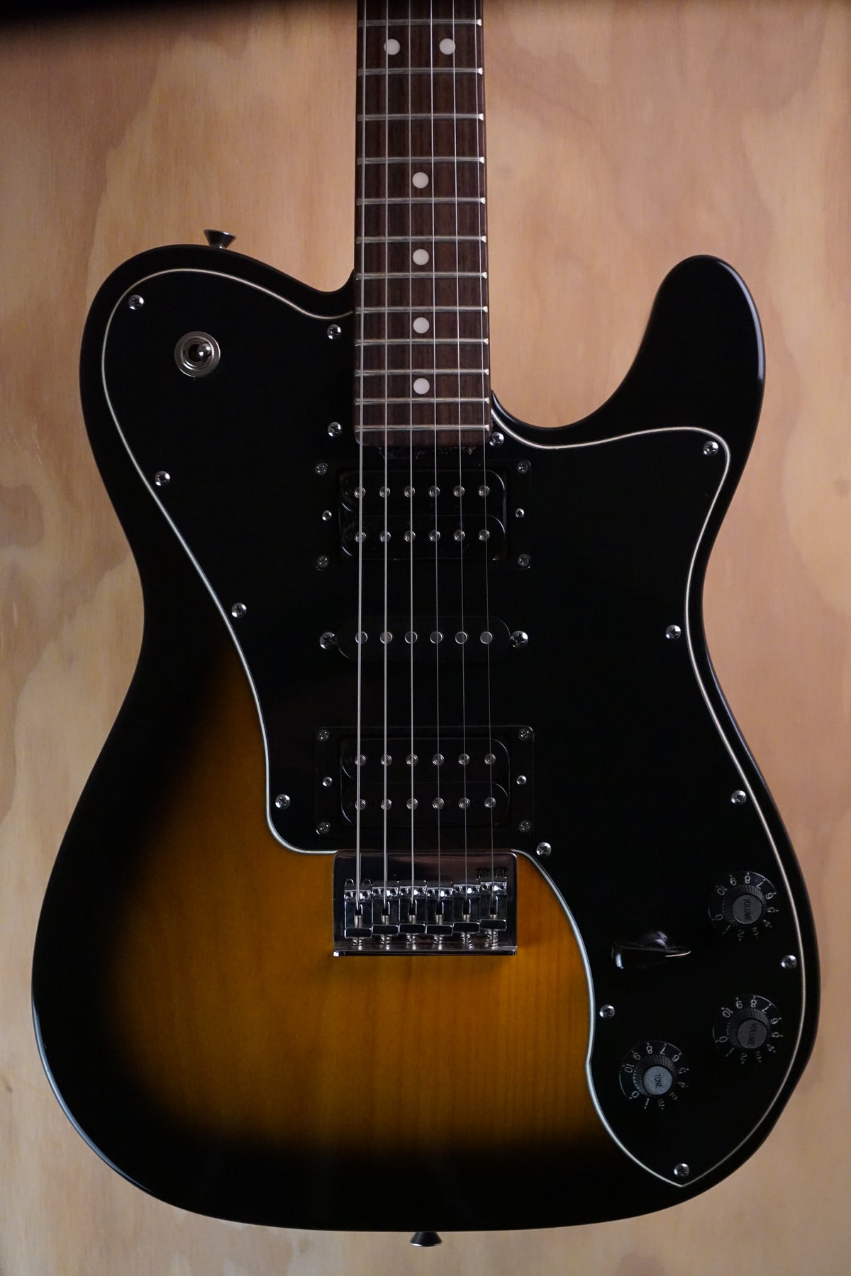 Squier Joe Trohman Signature Telecaster 2-Tone Sunburst, (Used, Comm)