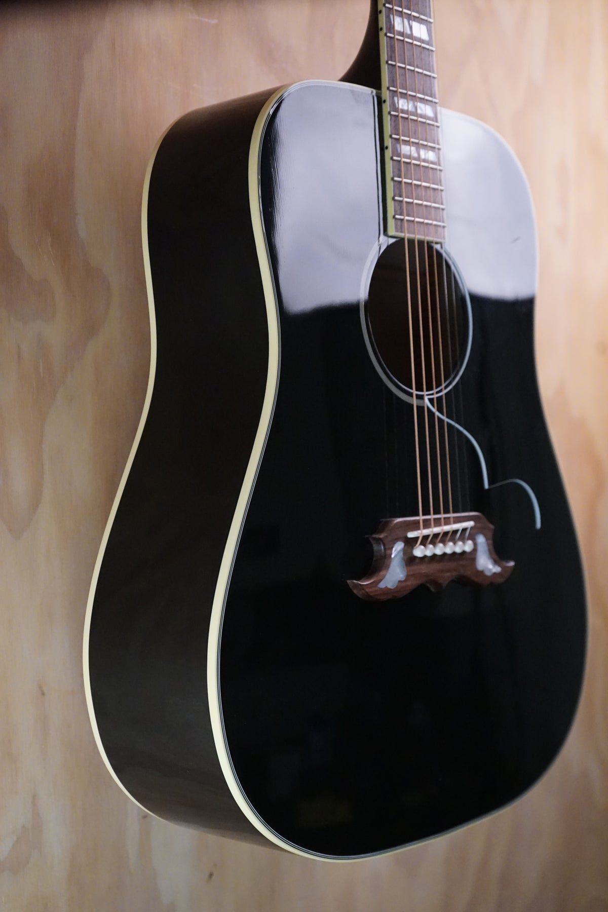 Gibson Custom Elvis Dove Ebony Electro Acoustic Guitar, (Used)