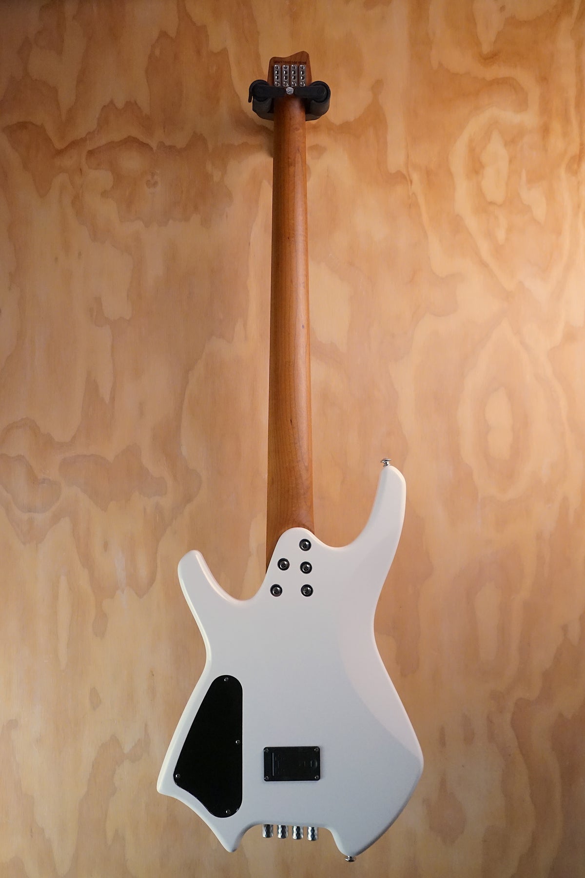 SQOE SBWT700 Headless Bass White, (Used) - Fair Deal Music