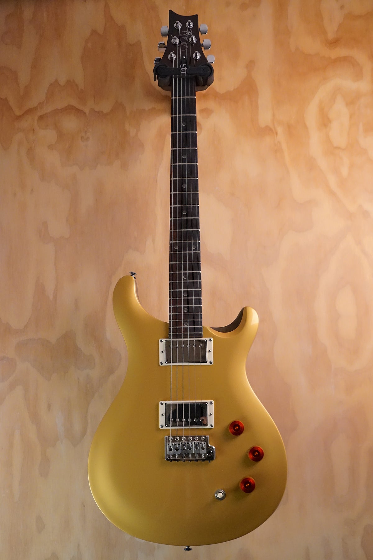PRS SE DGT Gold Top Electric Guitar, (Used)
