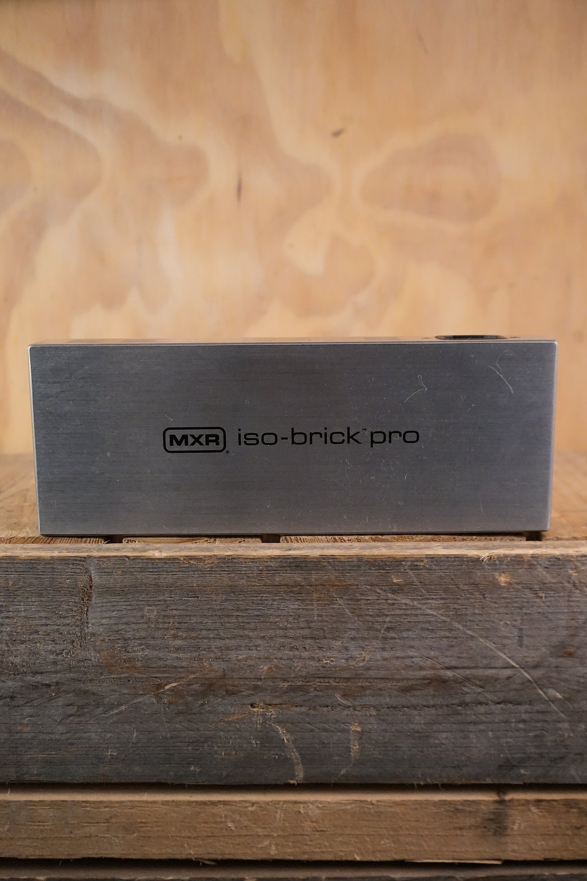 MXR Iso-Brick Pro M242 Pedalboard Power Supply, (Used)