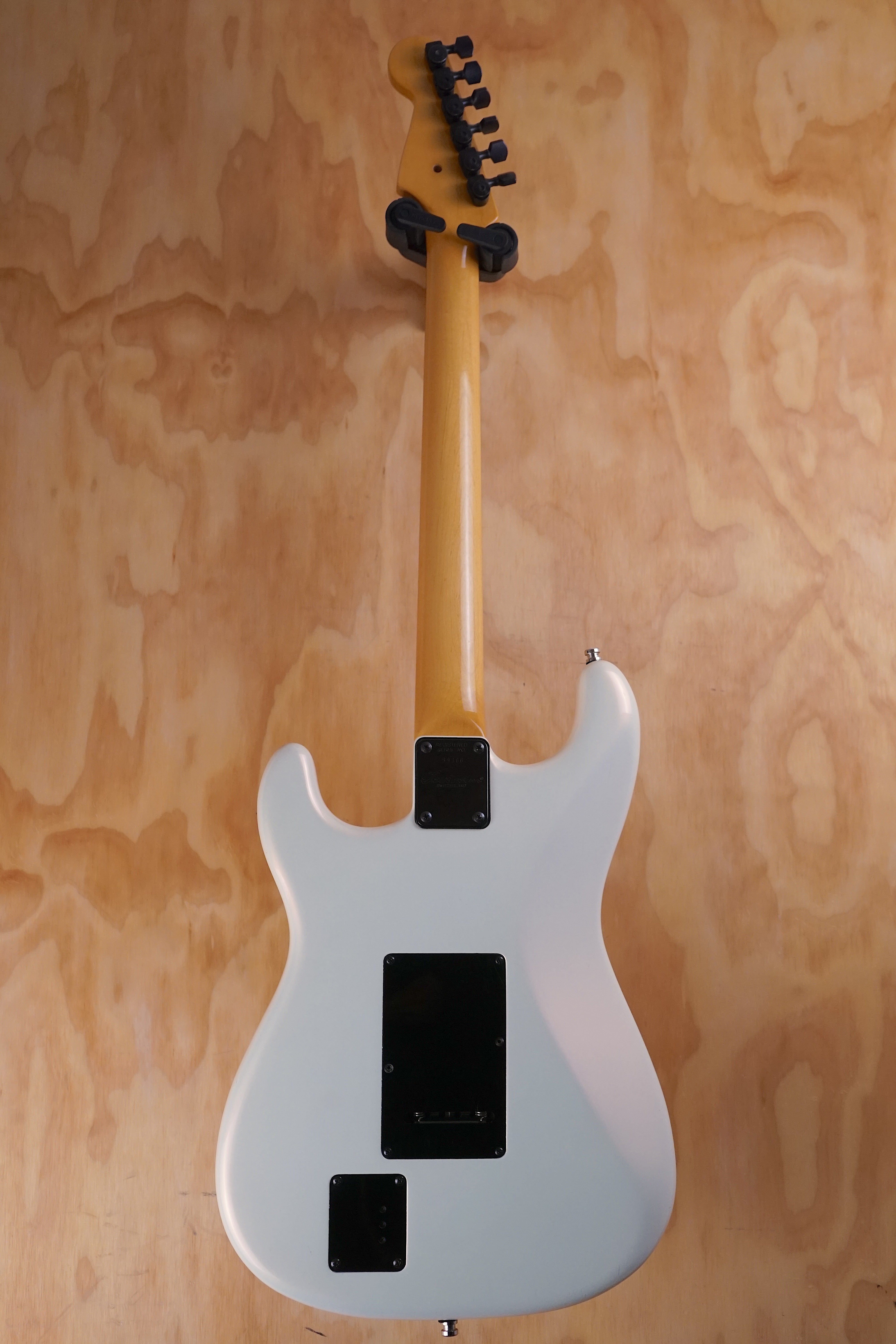 Levinson Blade RH‑3 MIJ in White Electric Guitar, (Used) - Fair Deal Music