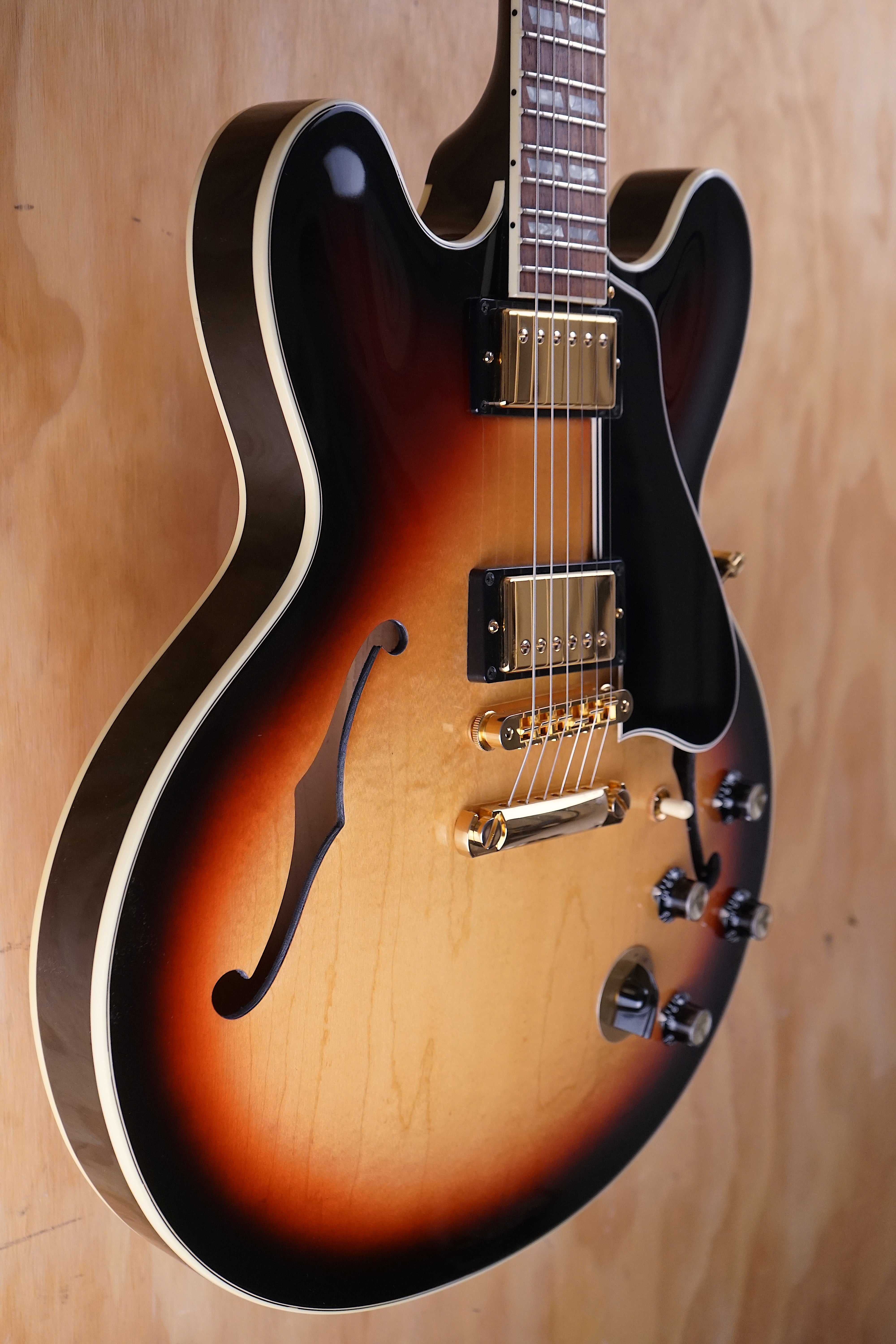 2008 Gibson ES-345 BB King Vintage Sunburst Semi-hollow Electric Guitar, (Nearly New) - Fair Deal Music