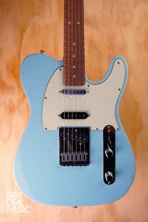 Fender Deluxe Nashville Telecaster, Daphne Blue, Ex Display - Fair Deal Music