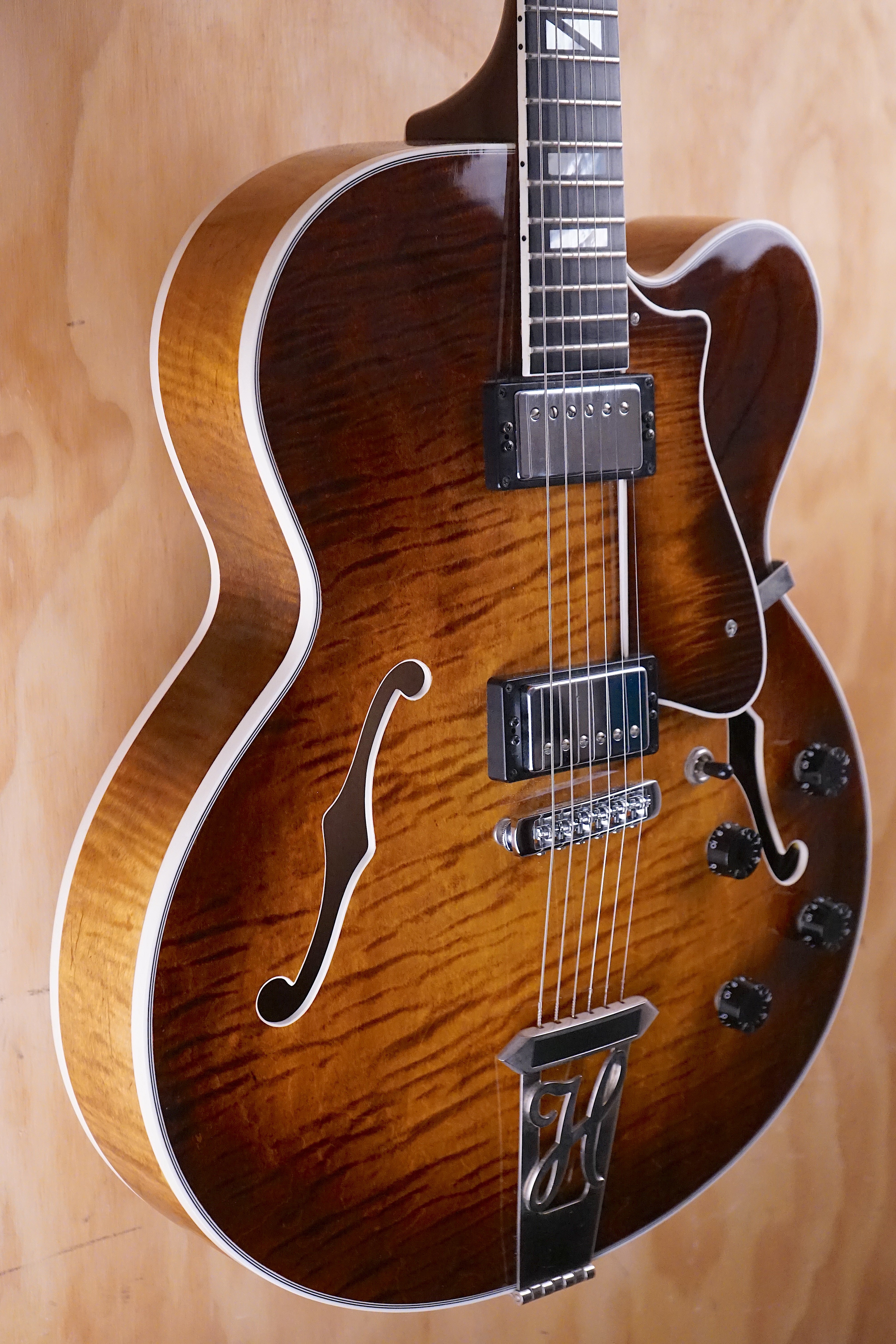 1994 Heritage H-550 Custom in Sunburst Hollow-body Electric Guitar, USED - Fair Deal Music