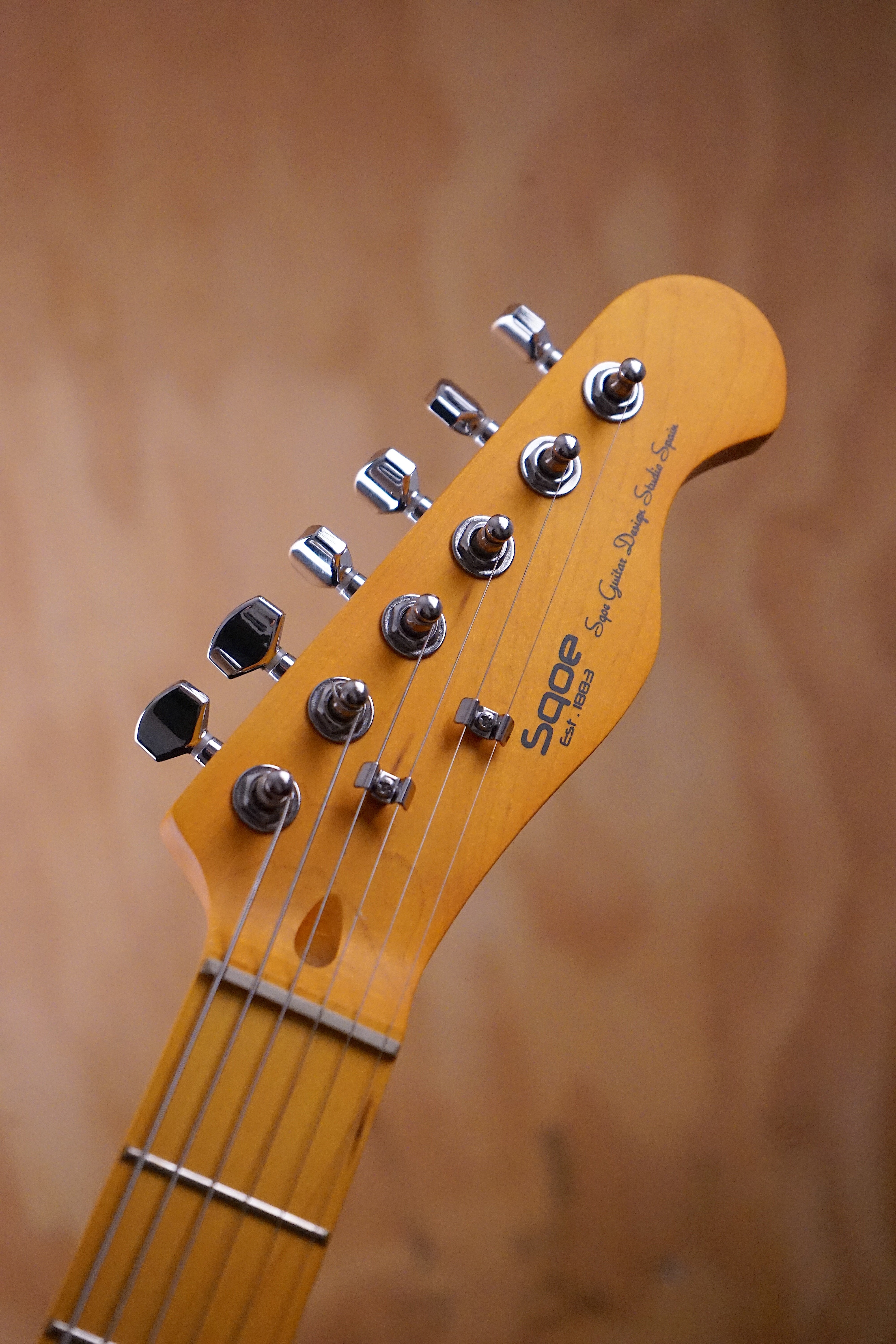 SQOE SETL250 T-Style Electric Guitar Sunburst - Fair Deal Music