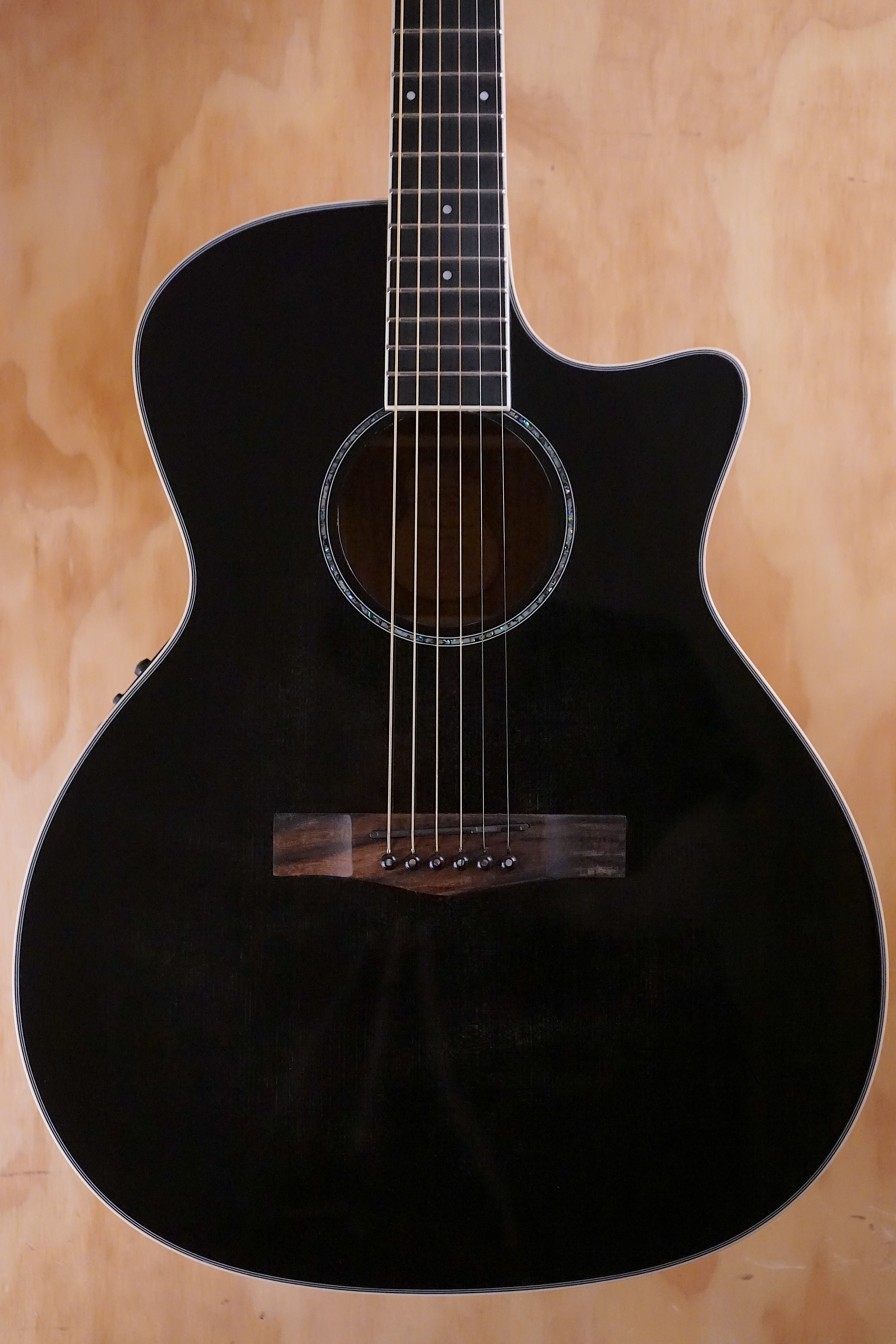 SQOE S340FG-BK Electro Acoustic Guitar Black - Fair Deal Music