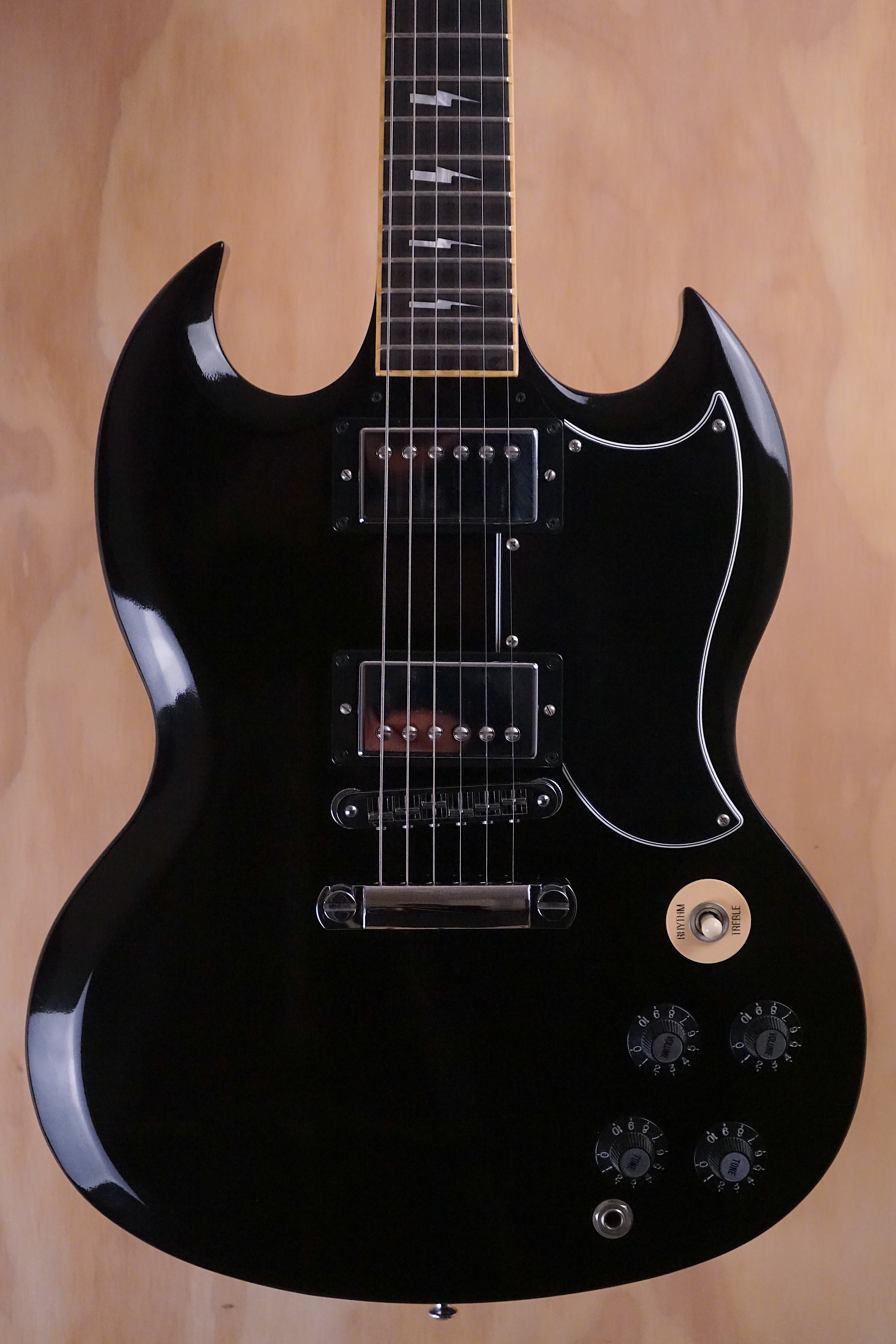 Gibson Angus Young SG in Ebony Electric Guitar, (Used, Comm) - Fair Deal Music