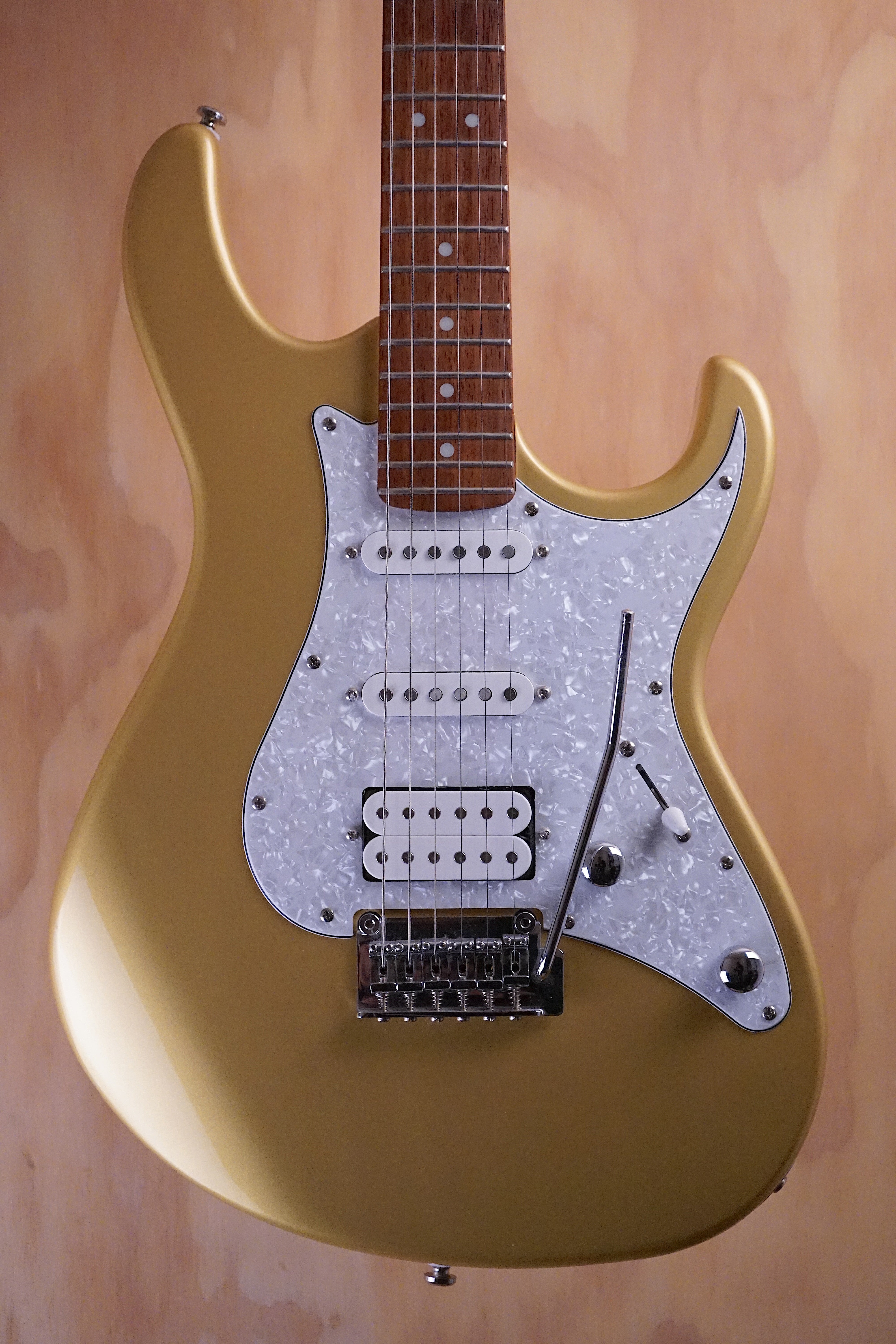 Cort G250 Champagne Gold Metallic Electric Guitar, (Used) - Fair Deal Music