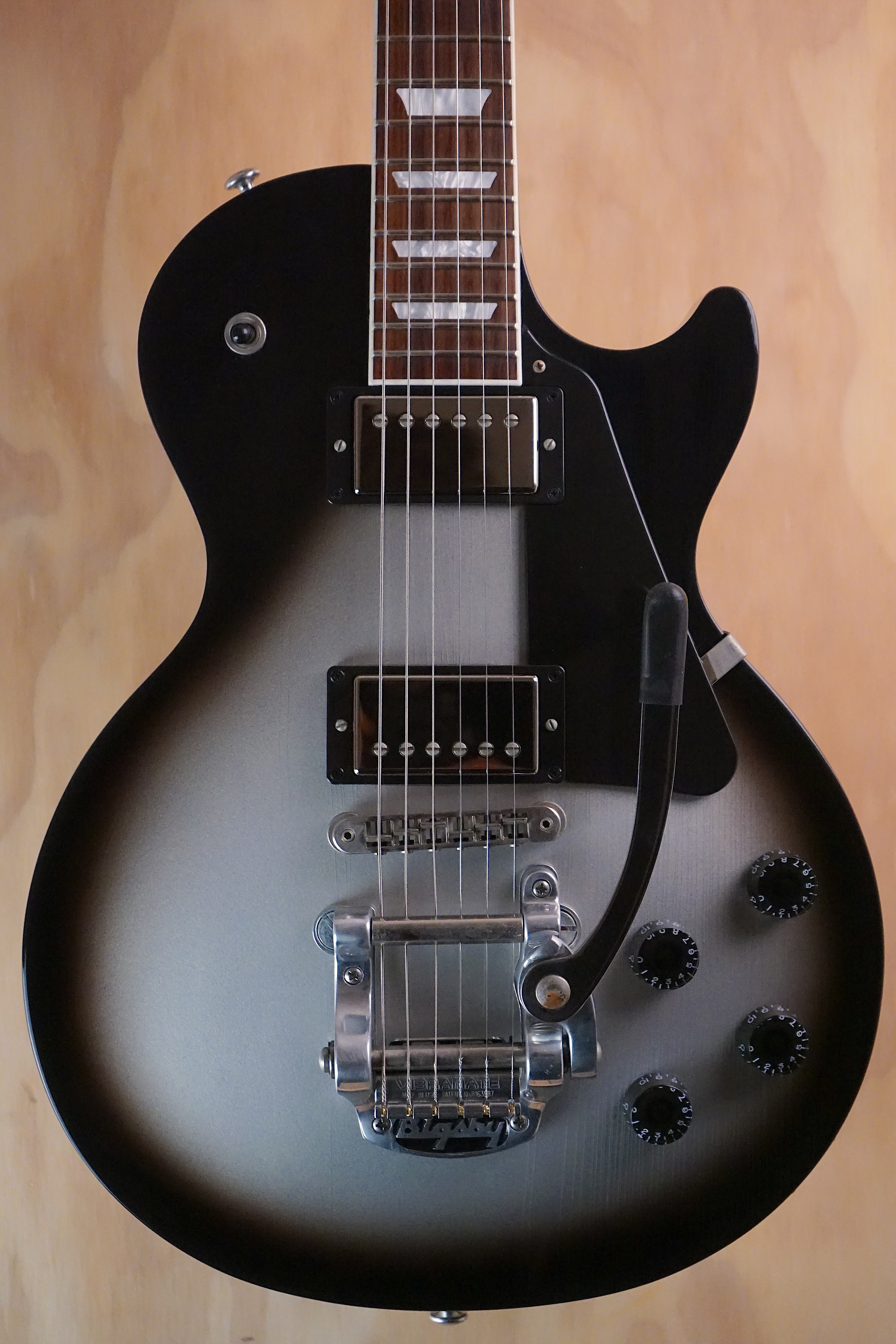 2018 Gibson Les Paul Studio Elite Silverburst Electric Guitar, (Used) - Fair Deal Music