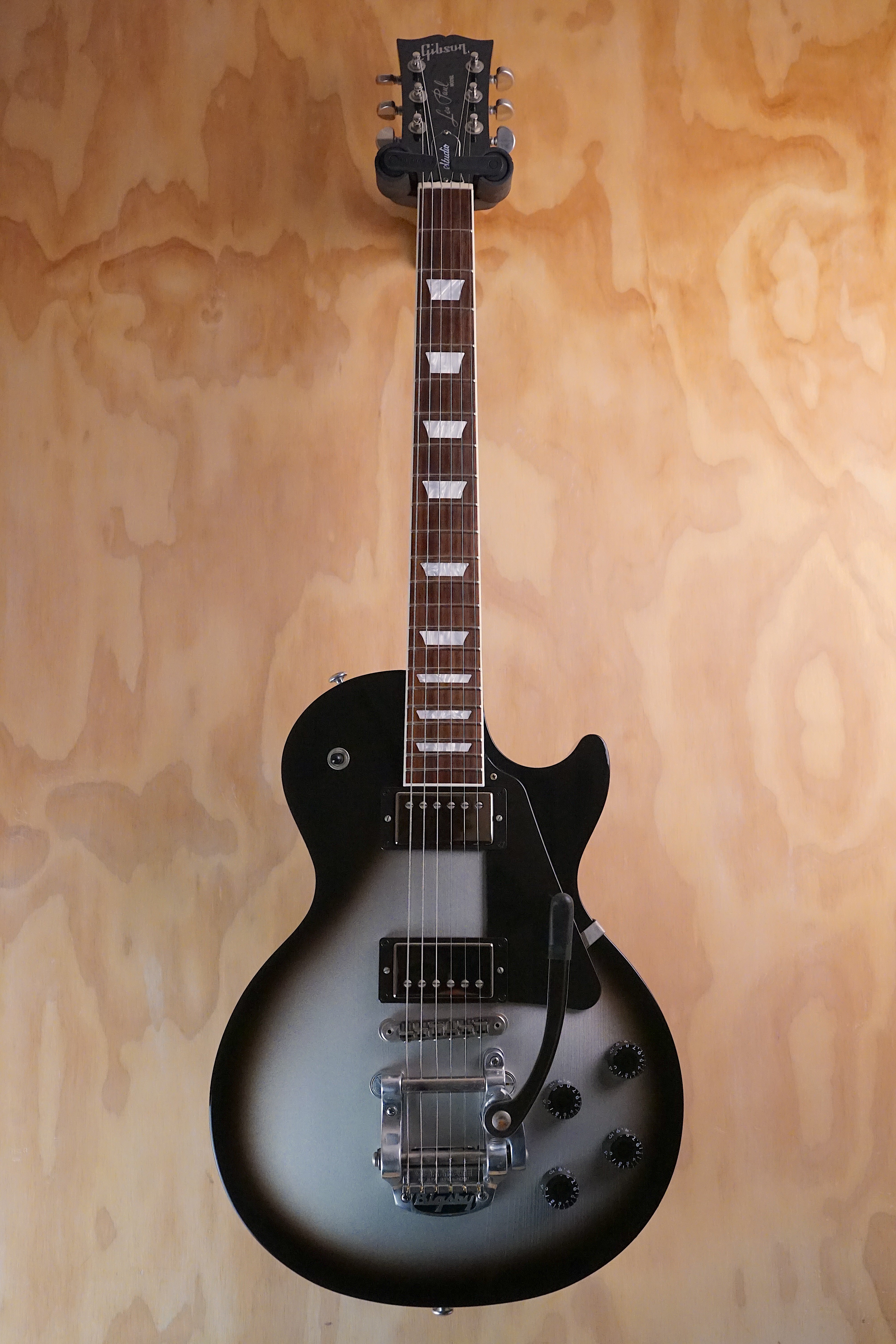2018 Gibson Les Paul Studio Elite Silverburst Electric Guitar, (Used) - Fair Deal Music