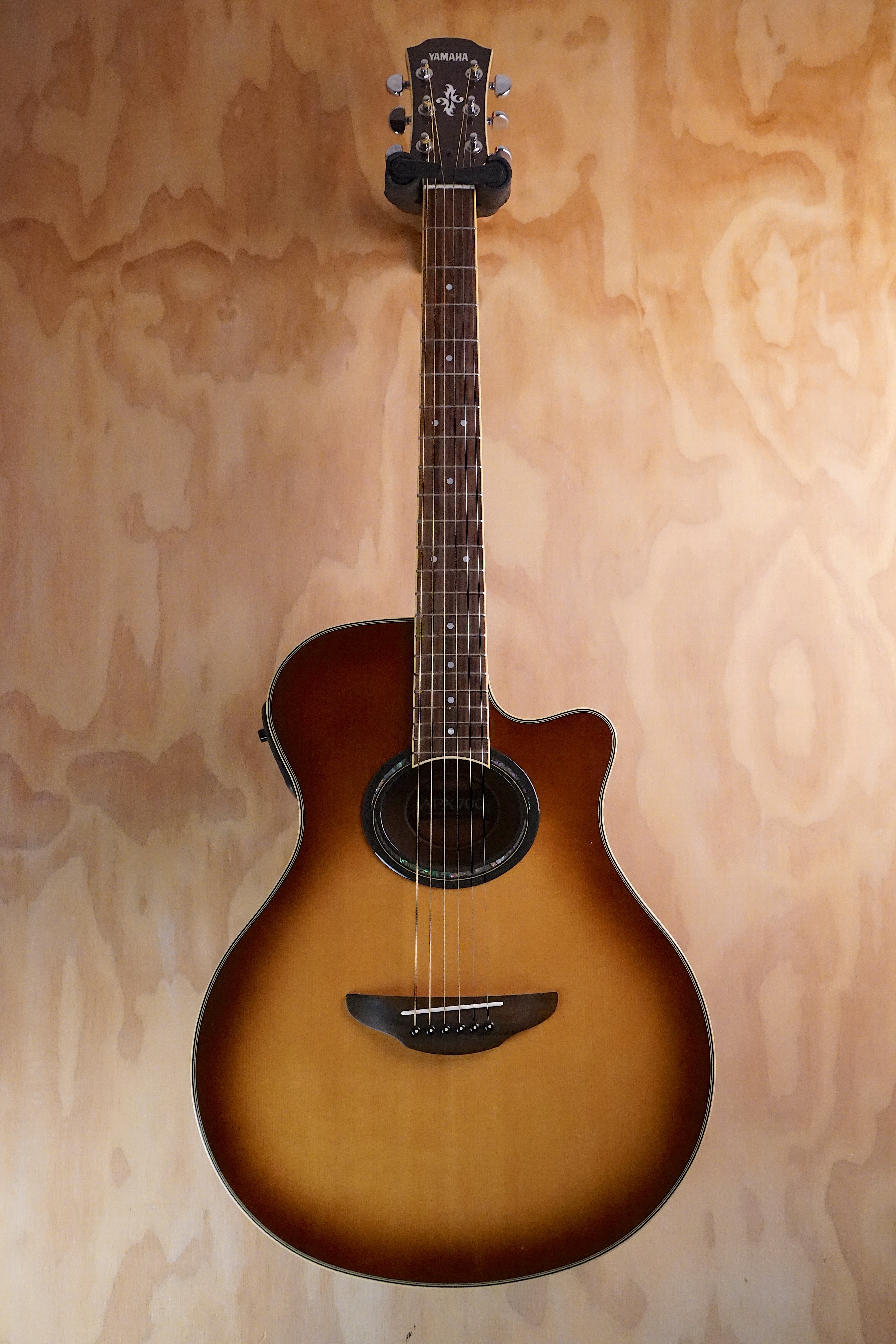 Yamaha APX700 Tobacco Sunburst Electro Acoustic Guitar, (Used) - Fair Deal Music