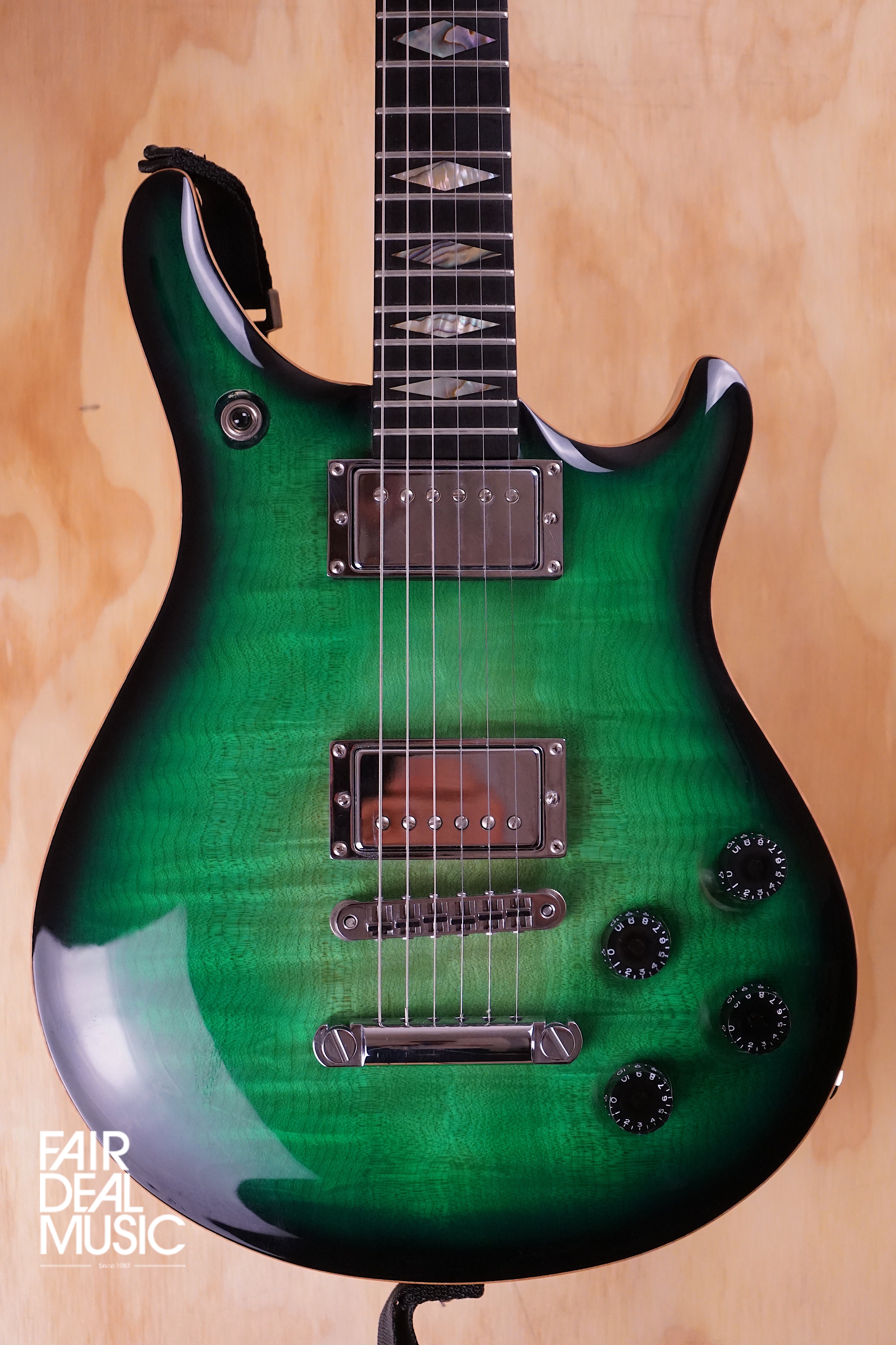 Patrick Eggle 25th Anniversary Berlin Vintage Classic in Dark Green Burst, (Used) - Fair Deal Music