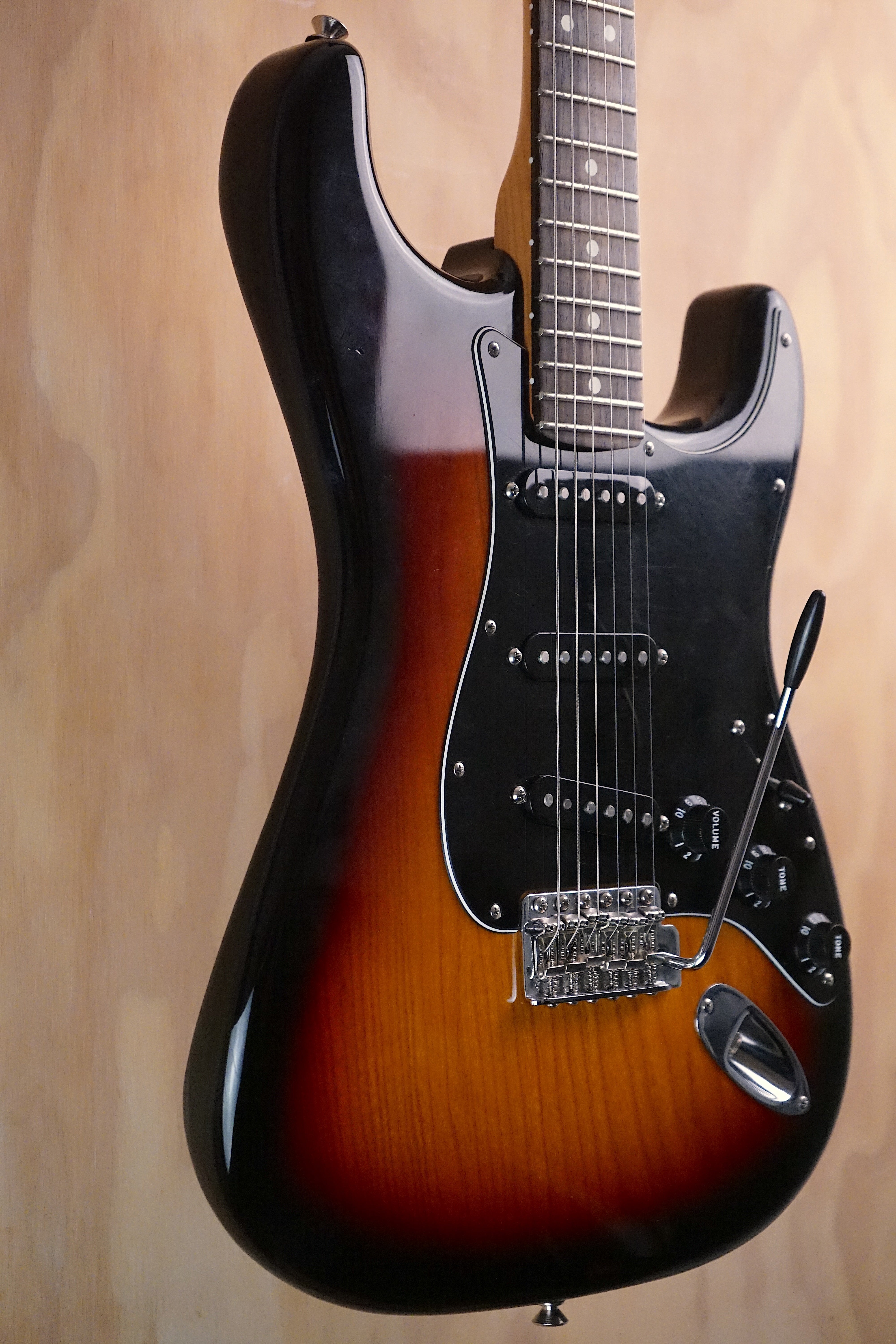Fender Limited Edition American Special Ash Stratocaster 3-Colour Sunburst – Roasted Neck, Rosewood Fingerboard, (Used) - Fair Deal Music