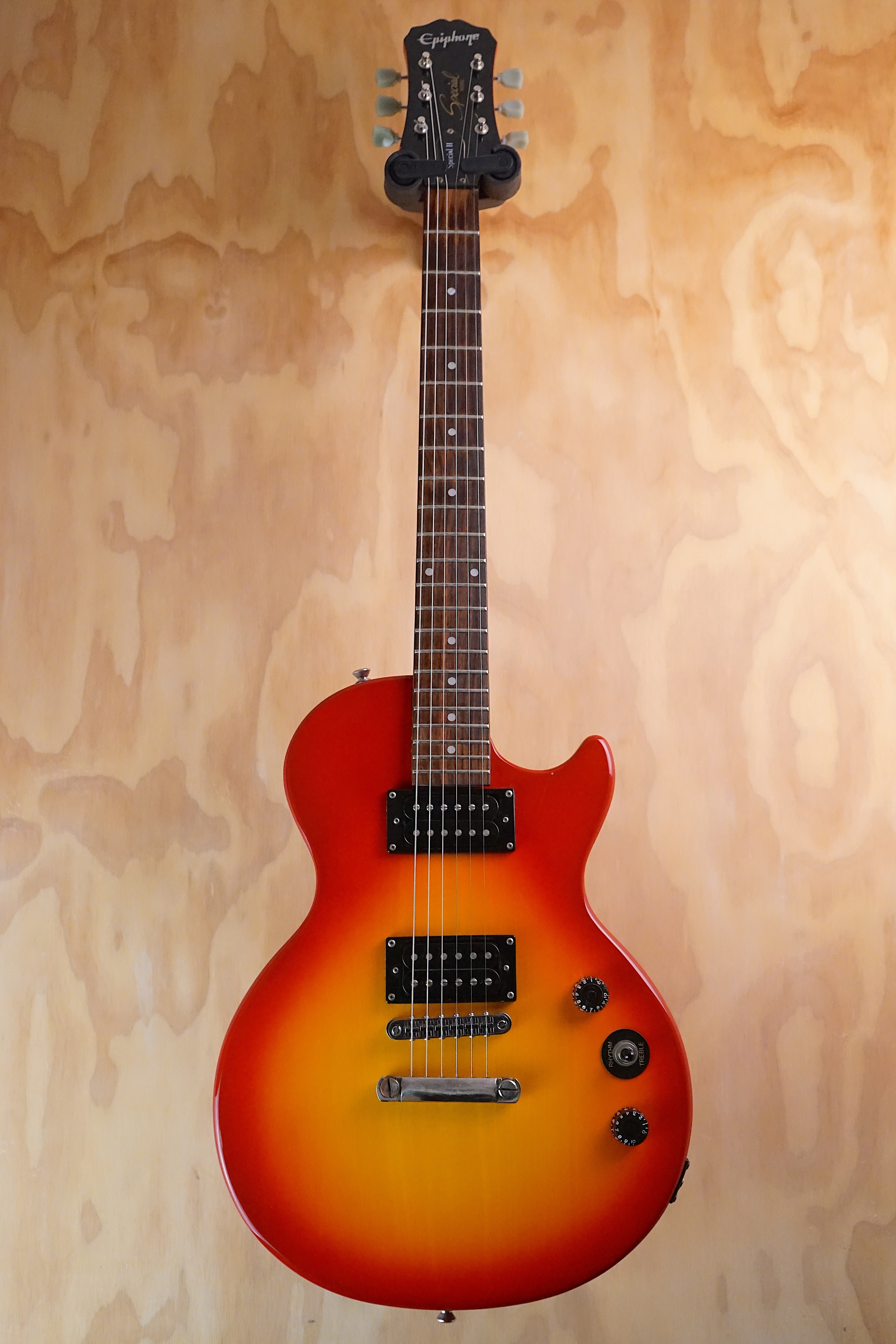 Epiphone Les Paul Special II Cherry Sunburst Electric Guitar, (Used) - Fair Deal Music