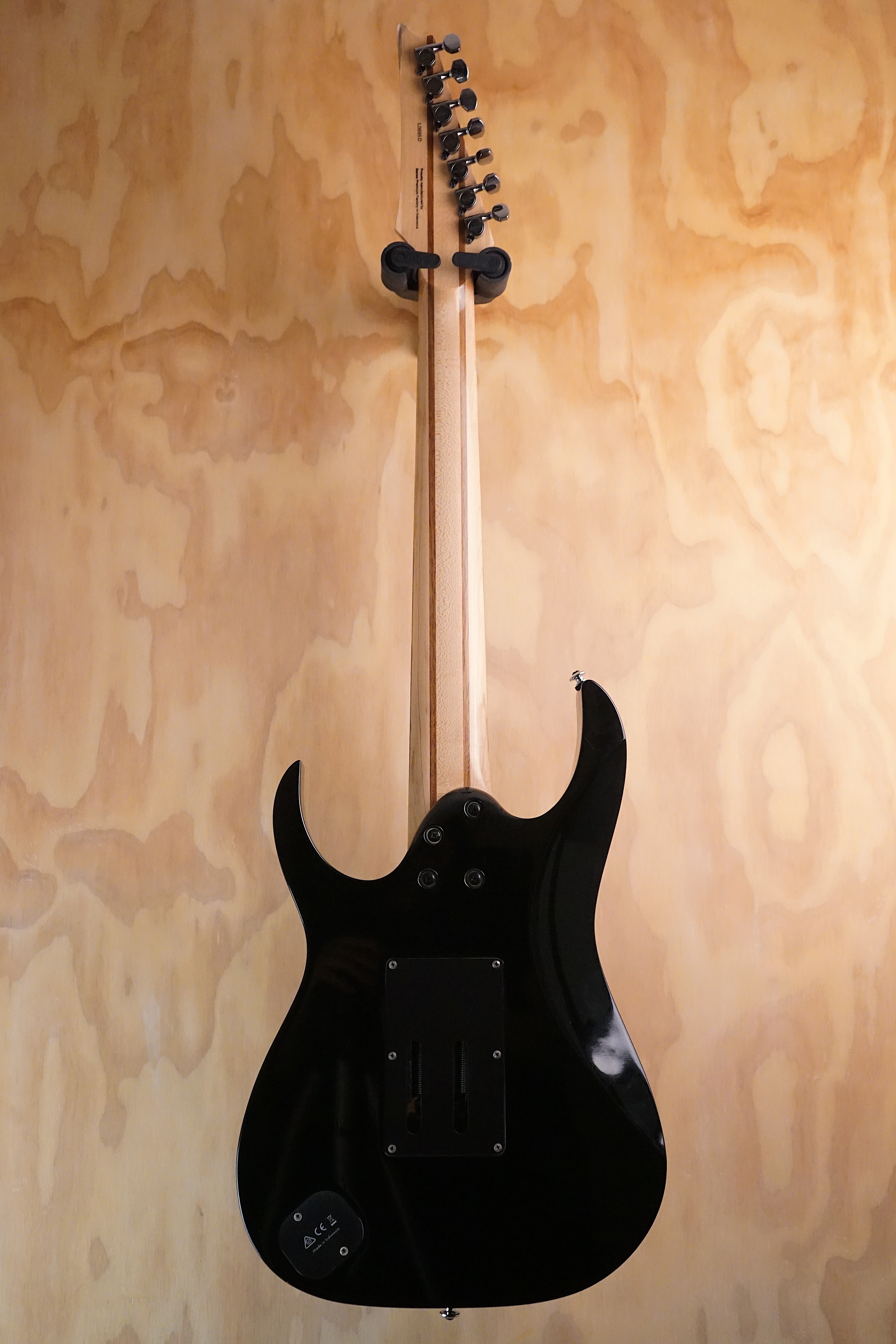 Ibanez UV70P Steve Vai Universe 7-String Black, (Used, Comm)