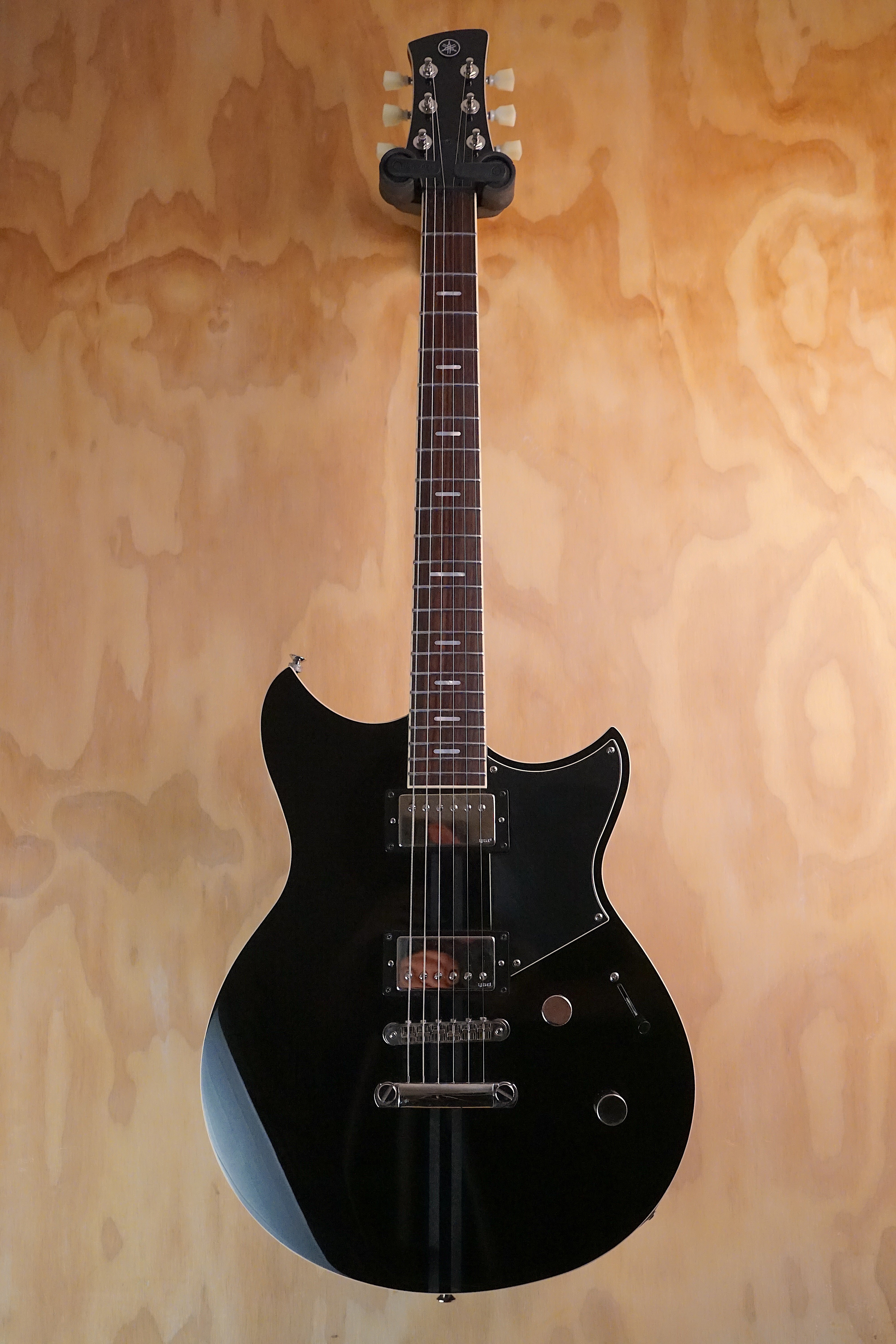 Yamaha Revstar Standard RSS20 Black Electric Guitar, (Used)