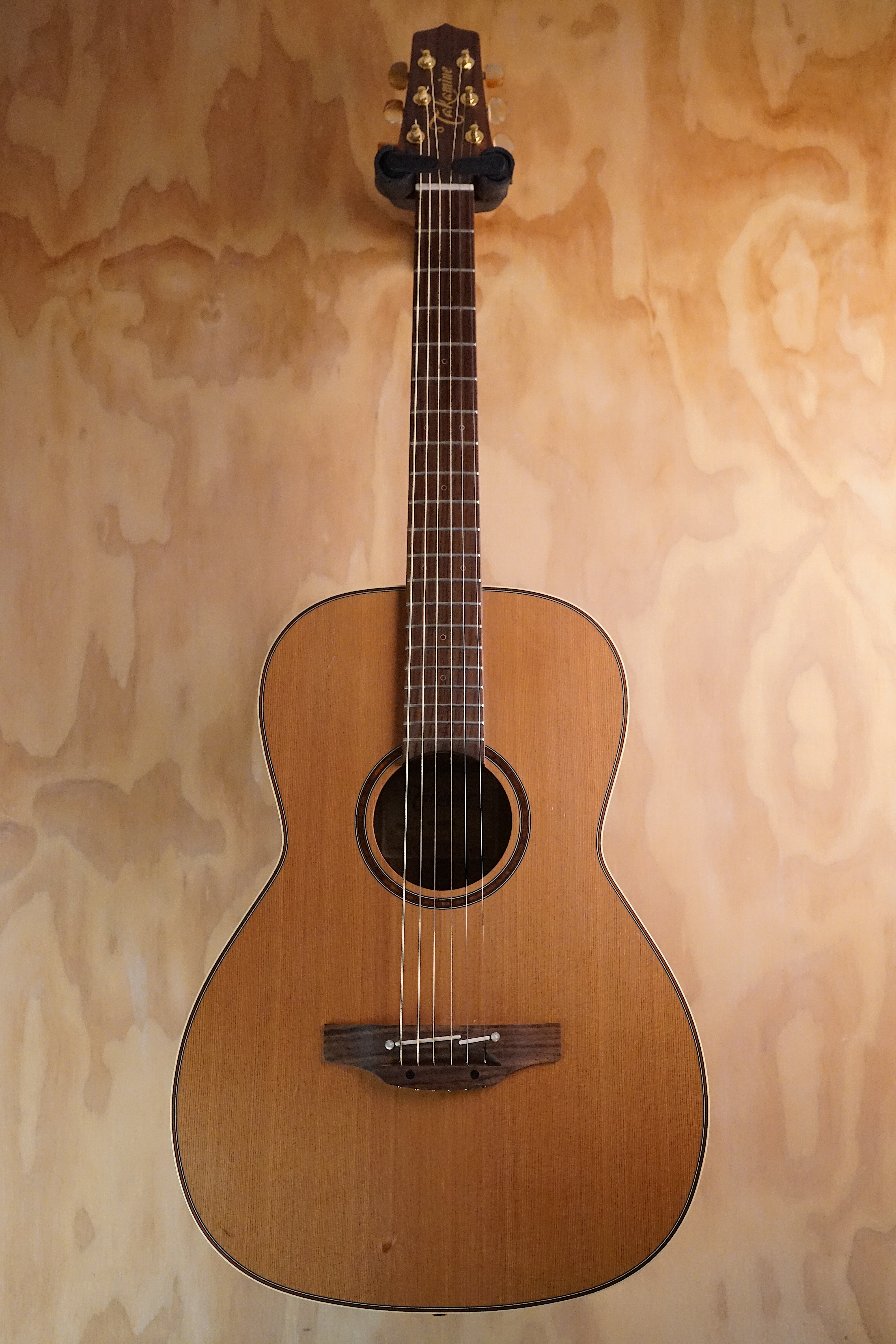 Takamine CP3NYK New Yorker Parlor Electro-Acoustic Guitar Natural, (Used)
