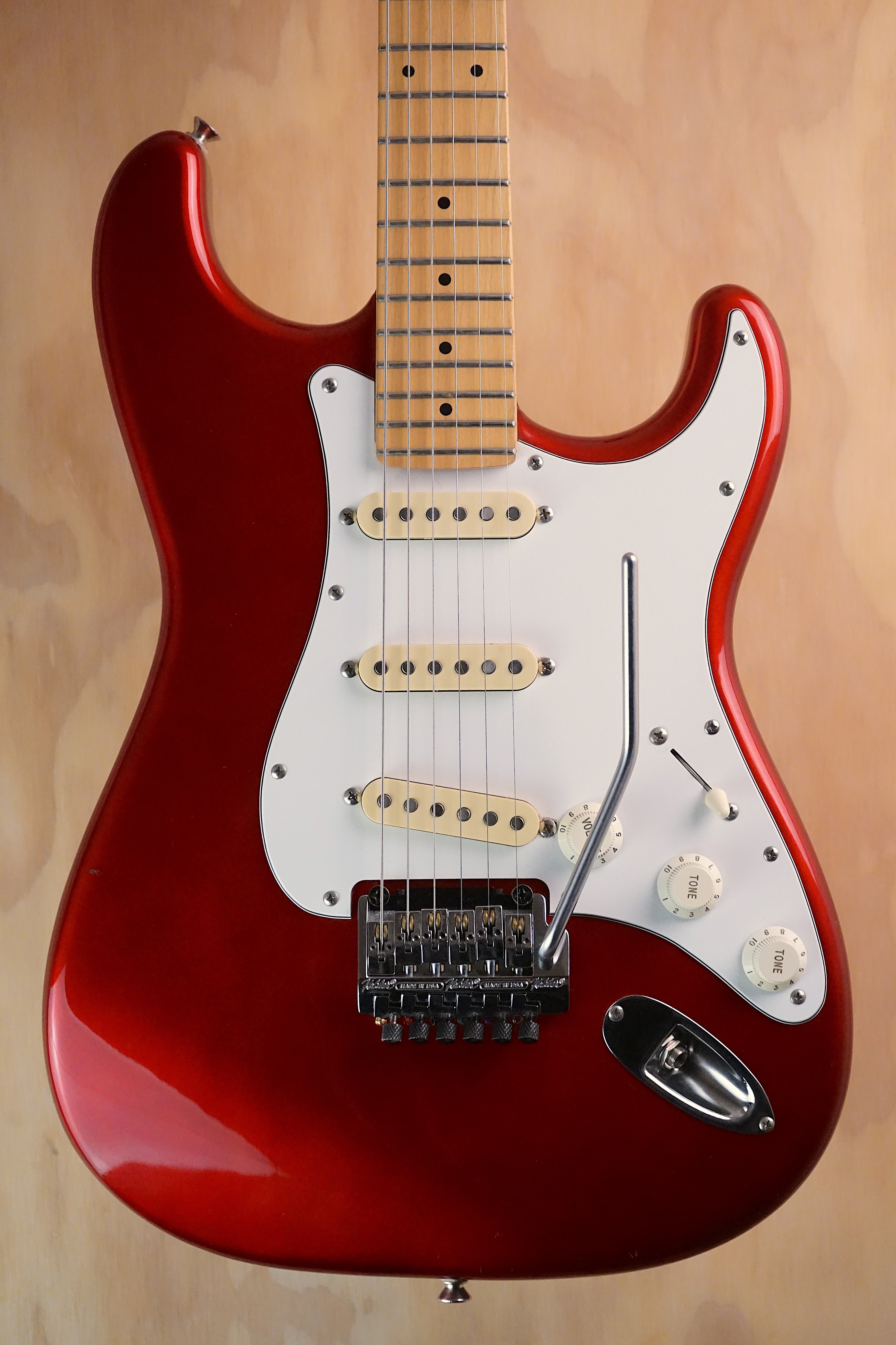 1987 Fender Made in Japan ST-557K Stratocaster Candy Apple Red, (Used)