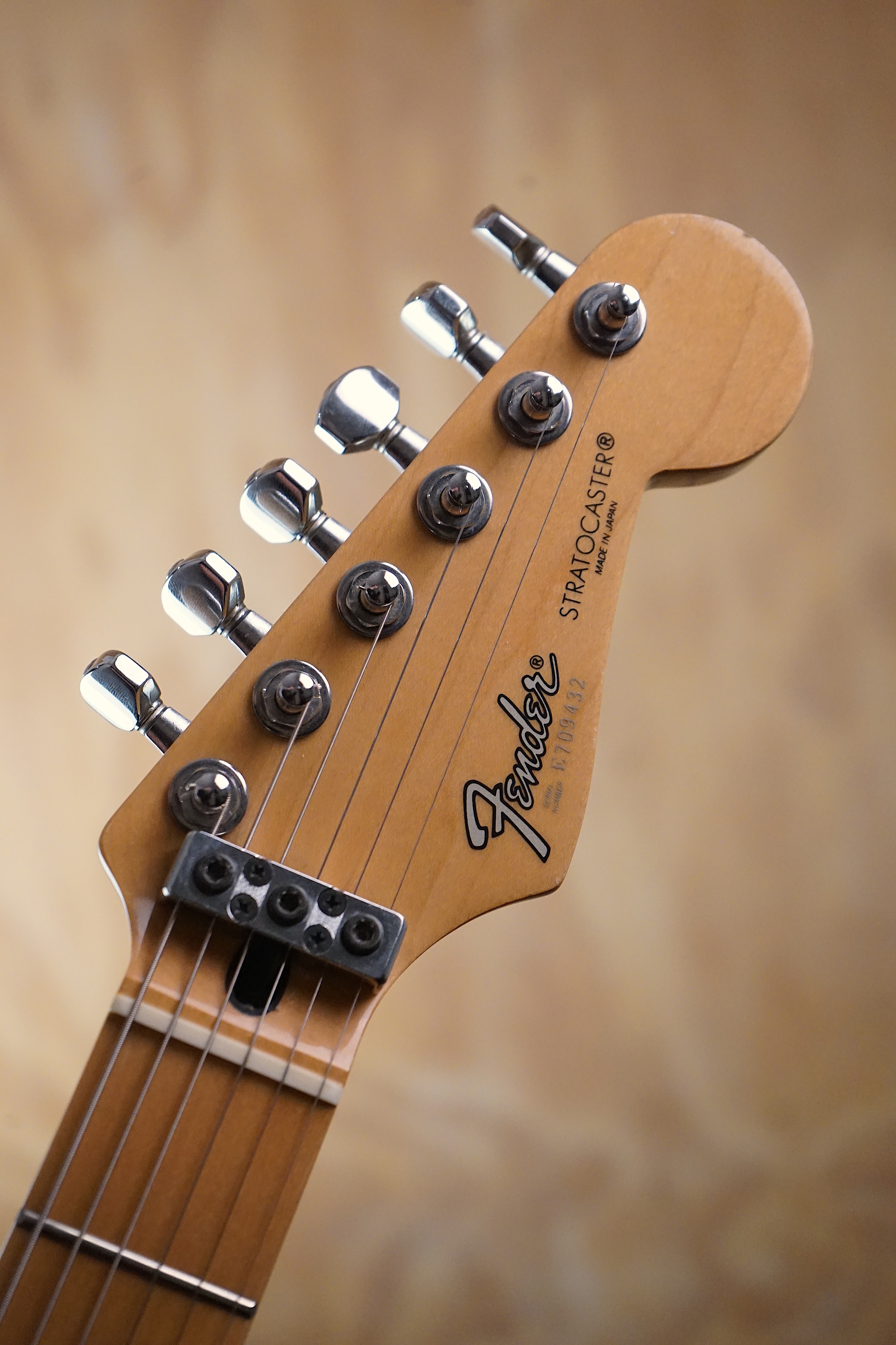 1987 Fender Made in Japan ST-557K Stratocaster Candy Apple Red, (Used)