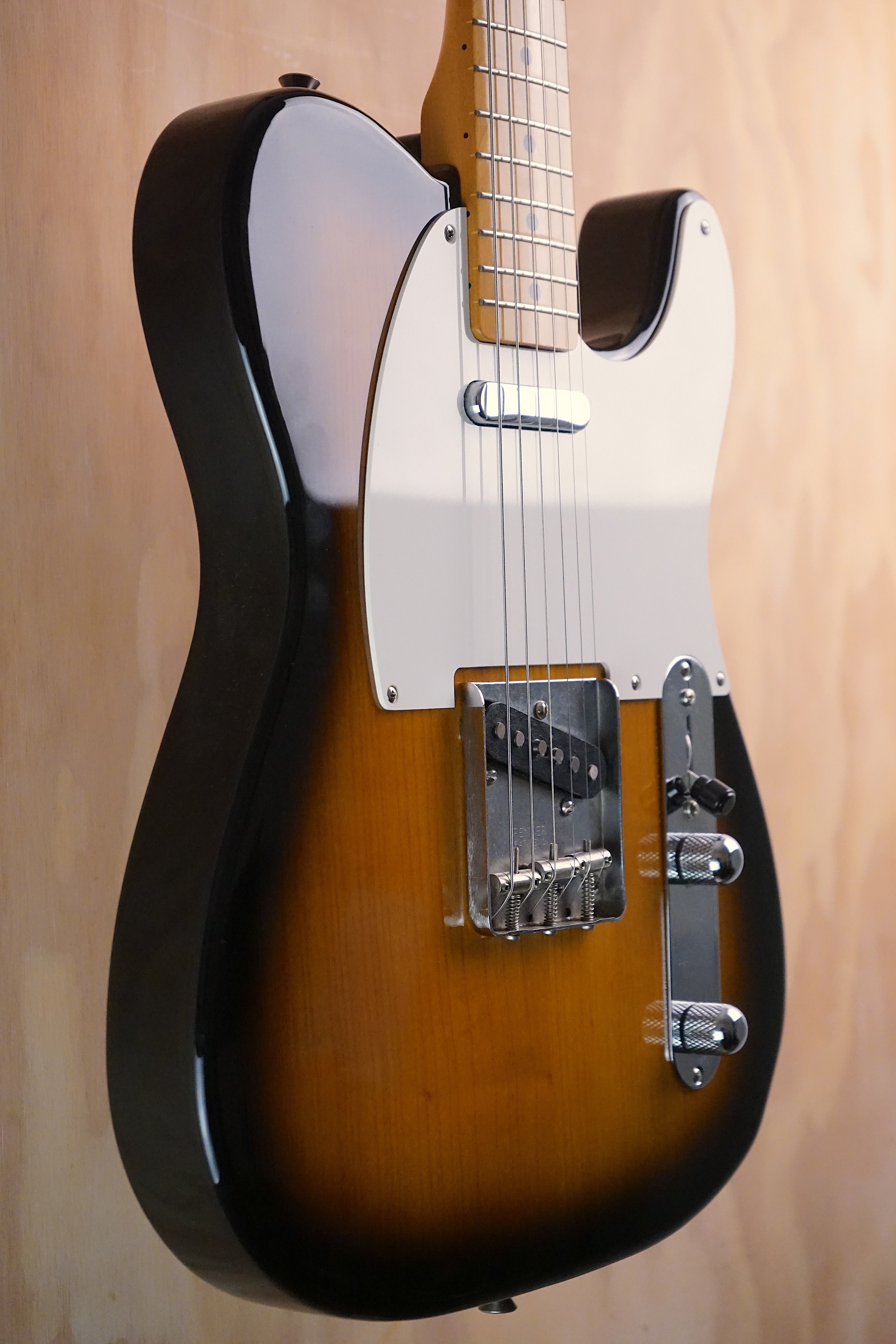 Fender Japan TL-52 Telecaster Sunburst, (Used, Comm)