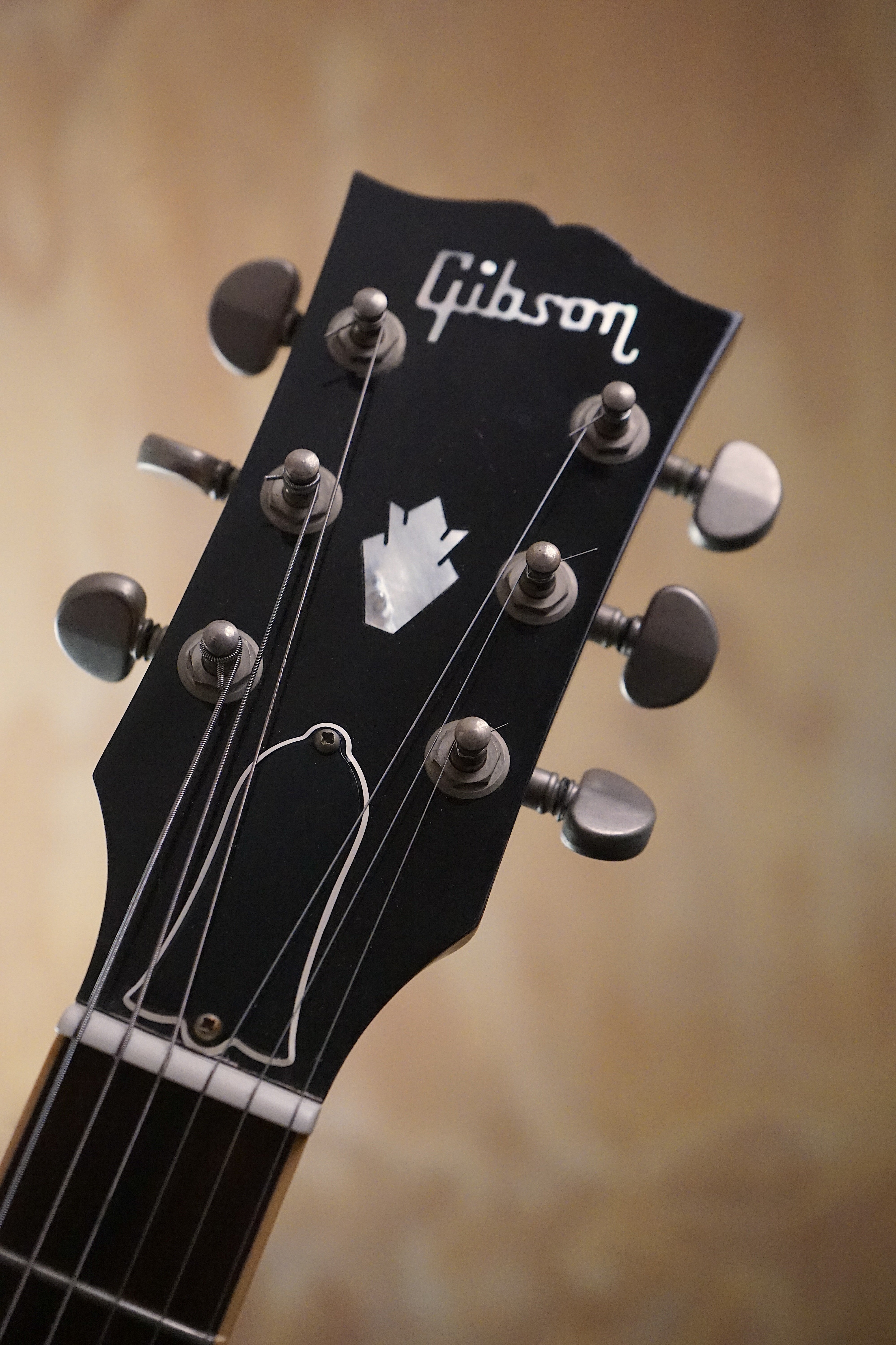 Gibson ES-335 Dot Vintage Burst, (Used, Comm)