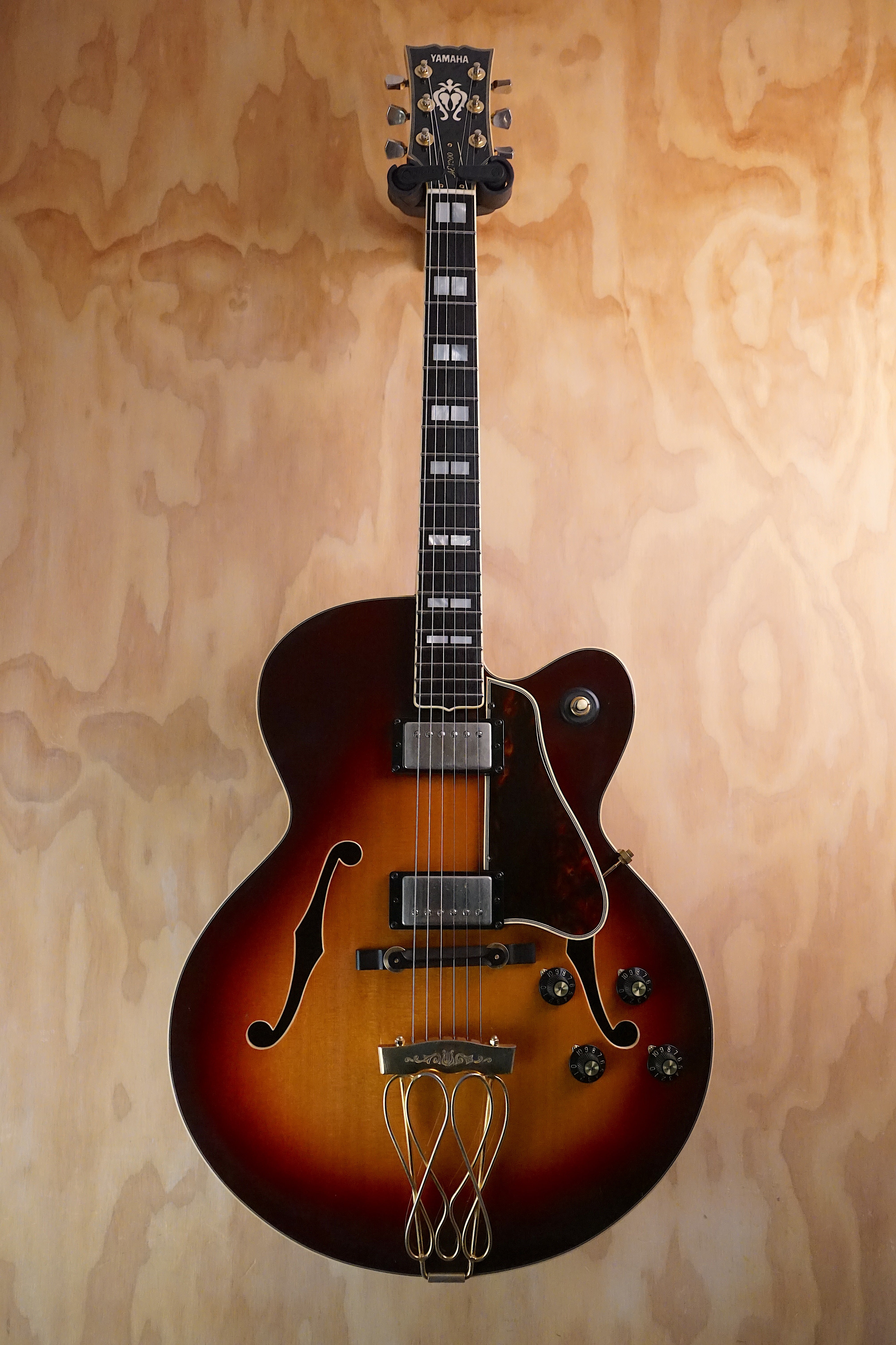1986 Yamaha AE-1200 Hollow Body Electric Guitar, (Used, Comm)